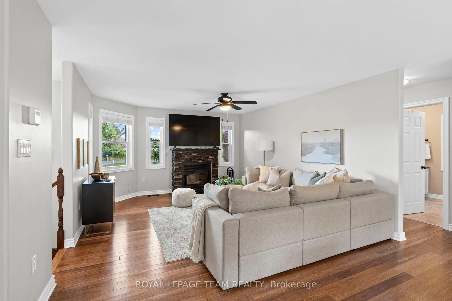 Photo 5 of 10729 Van Camp Road, North Dundas, North Dundas (Mountain) Twp — HOMEH