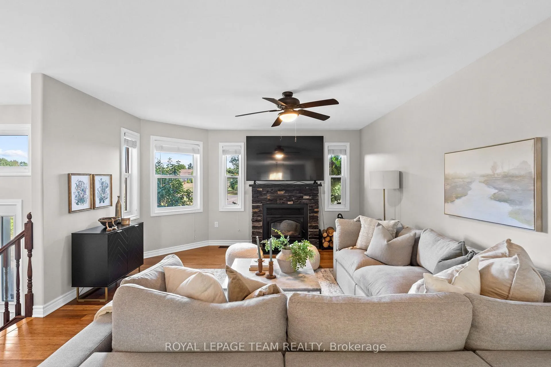 Photo 6 of 10729 Van Camp Road, North Dundas, North Dundas (Mountain) Twp — HOMEH