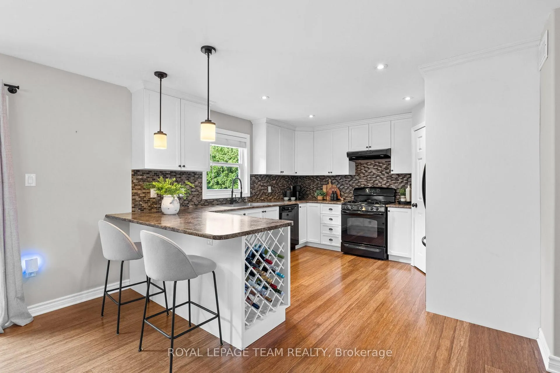 Photo 10 of 10729 Van Camp Road, North Dundas, North Dundas (Mountain) Twp — HOMEH