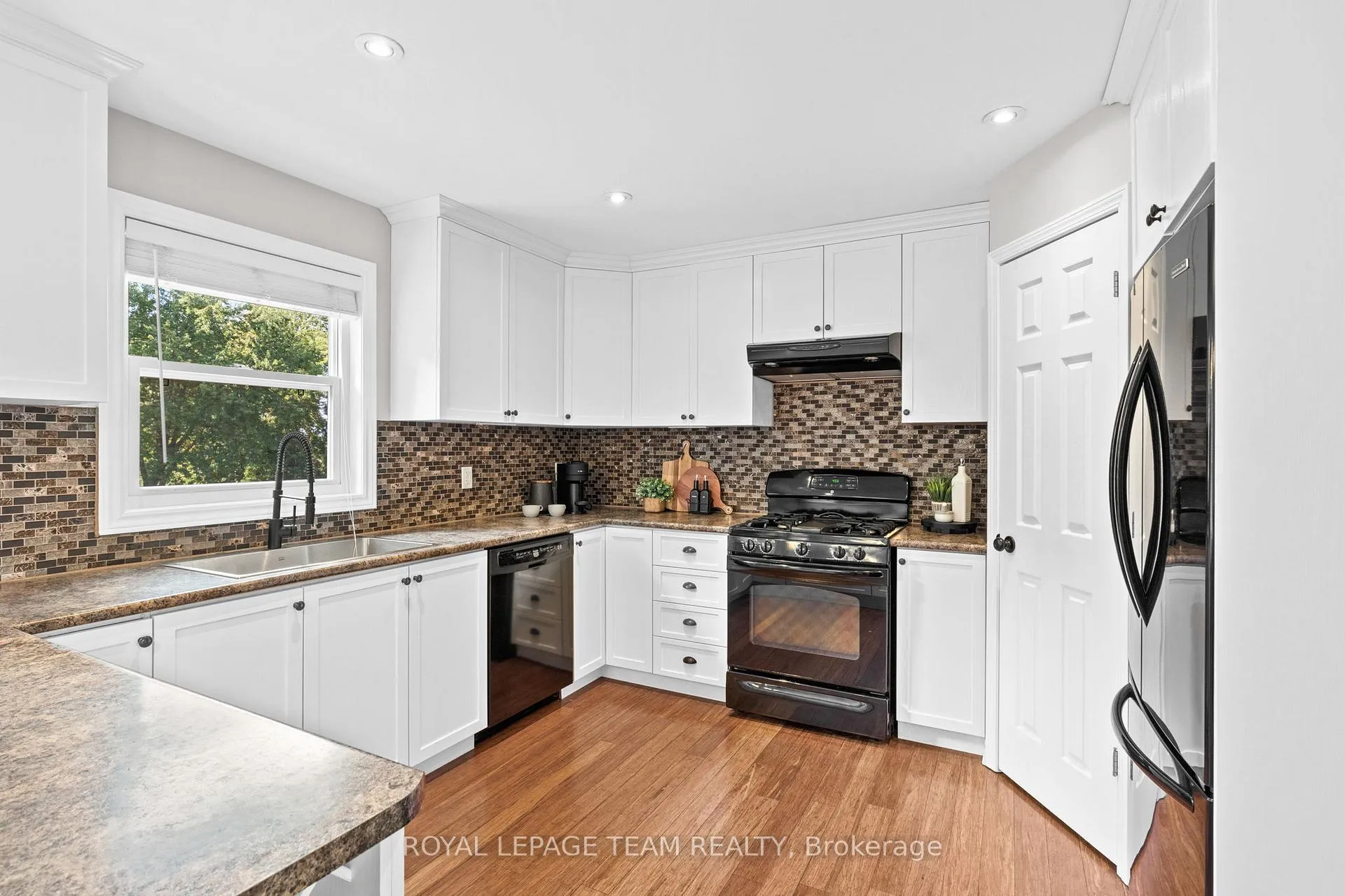 Photo 11 of 10729 Van Camp Road, North Dundas, North Dundas (Mountain) Twp — HOMEH