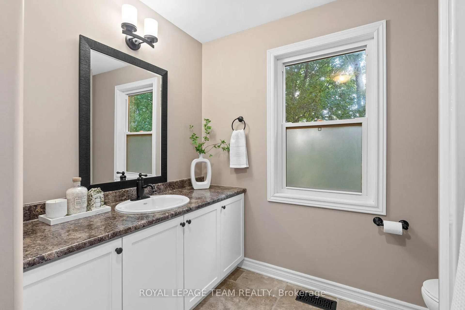 Photo 28 of 10729 Van Camp Road, North Dundas, North Dundas (Mountain) Twp — HOMEH