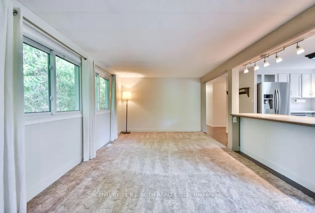 Photo 4 of 2095 Dwyer Road, Springwater, Midhurst — HOMEH