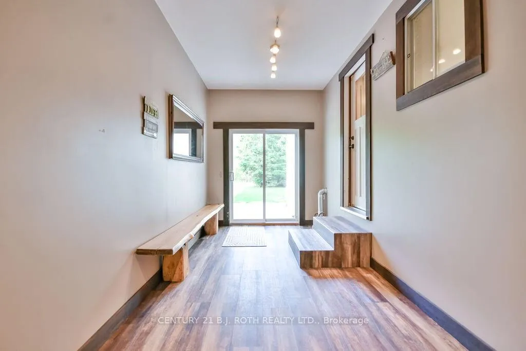 Photo 16 of 2095 Dwyer Road, Springwater, Midhurst — HOMEH