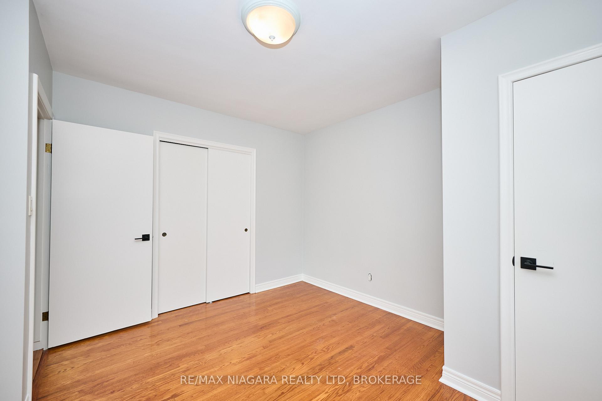 Photo 18 of 298 Ridge Road W, Grimsby, Grimsby Escarpment — HOMEH