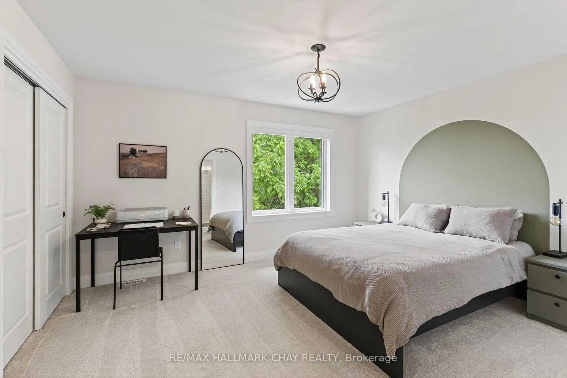 Photo 11 of 86 Clapperton Street, Barrie, Codrington — HOMEH