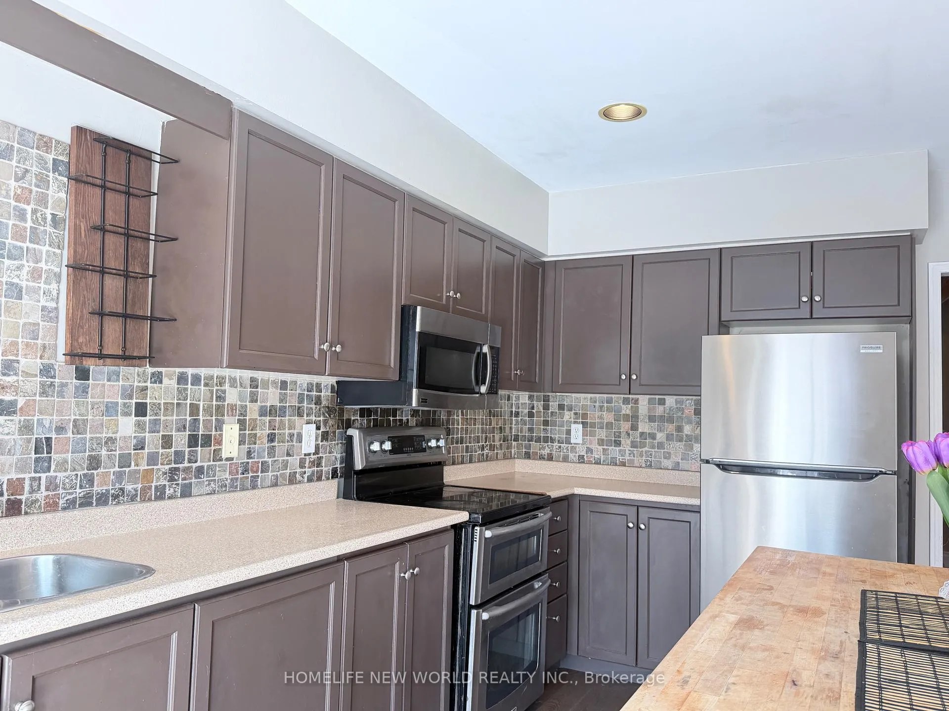 Photo 5 of 2094 Frontier Drive, Oakville, West Oak Trails — HOMEH
