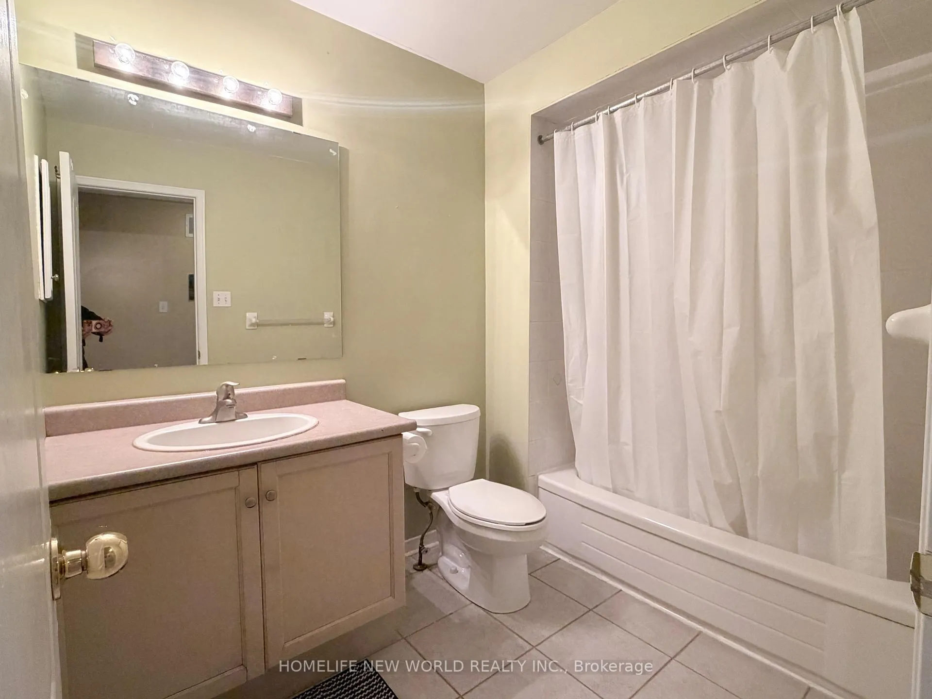 Photo 12 of 2094 Frontier Drive, Oakville, West Oak Trails — HOMEH