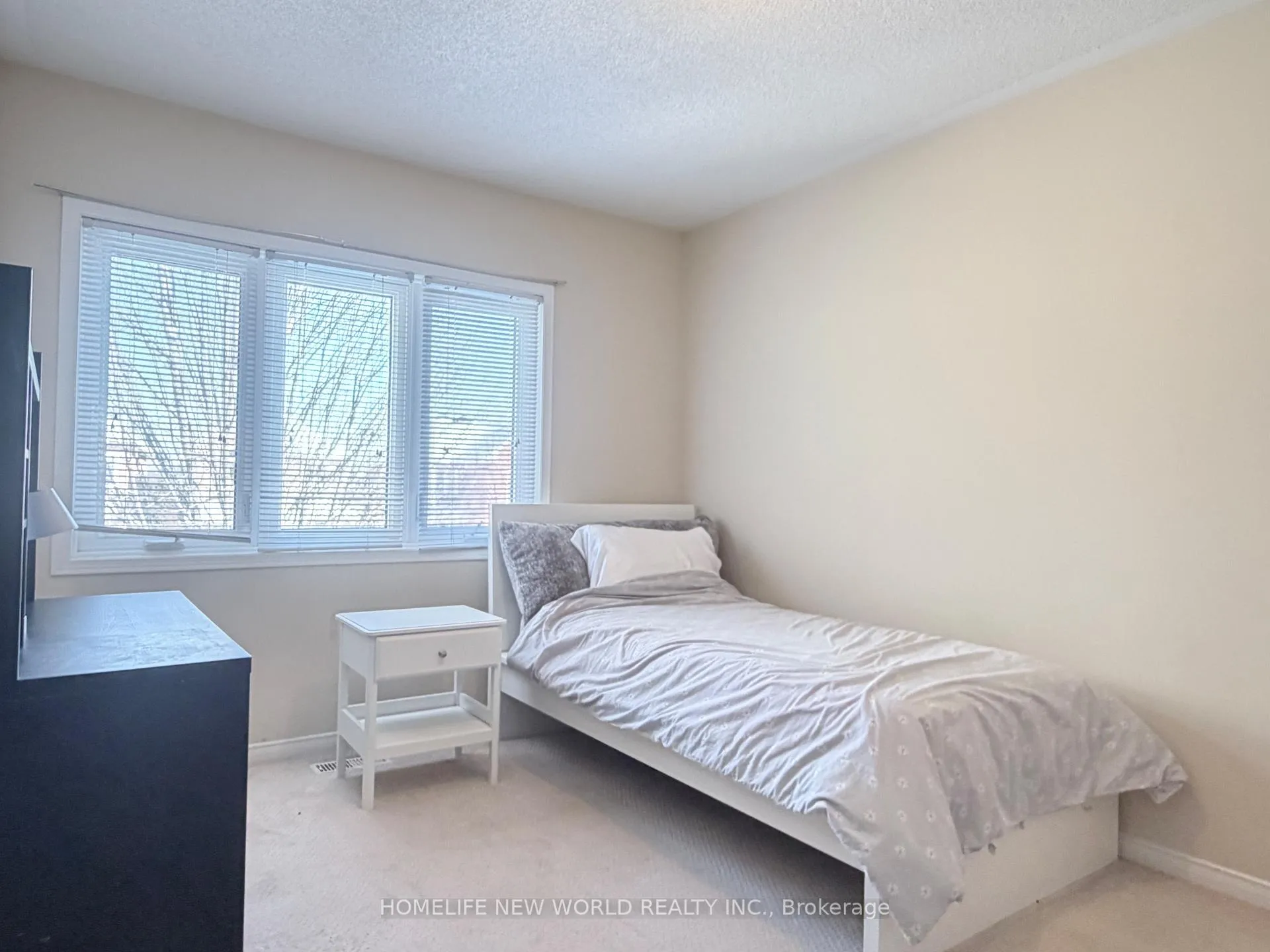 Photo 14 of 2094 Frontier Drive, Oakville, West Oak Trails — HOMEH