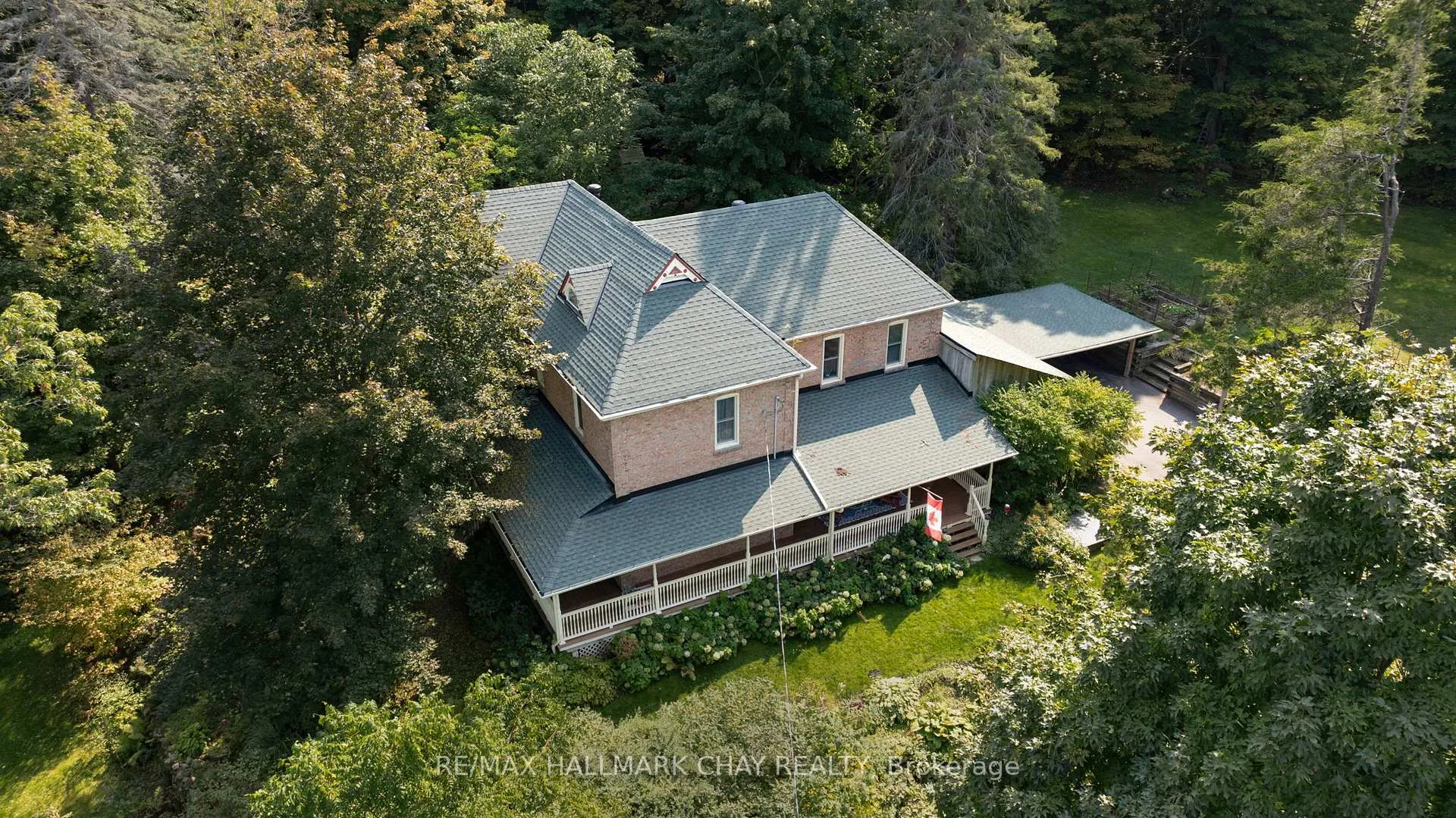 Photo 1 of 4950 Penetanguishene Road, Springwater, Hillsdale — HOMEH