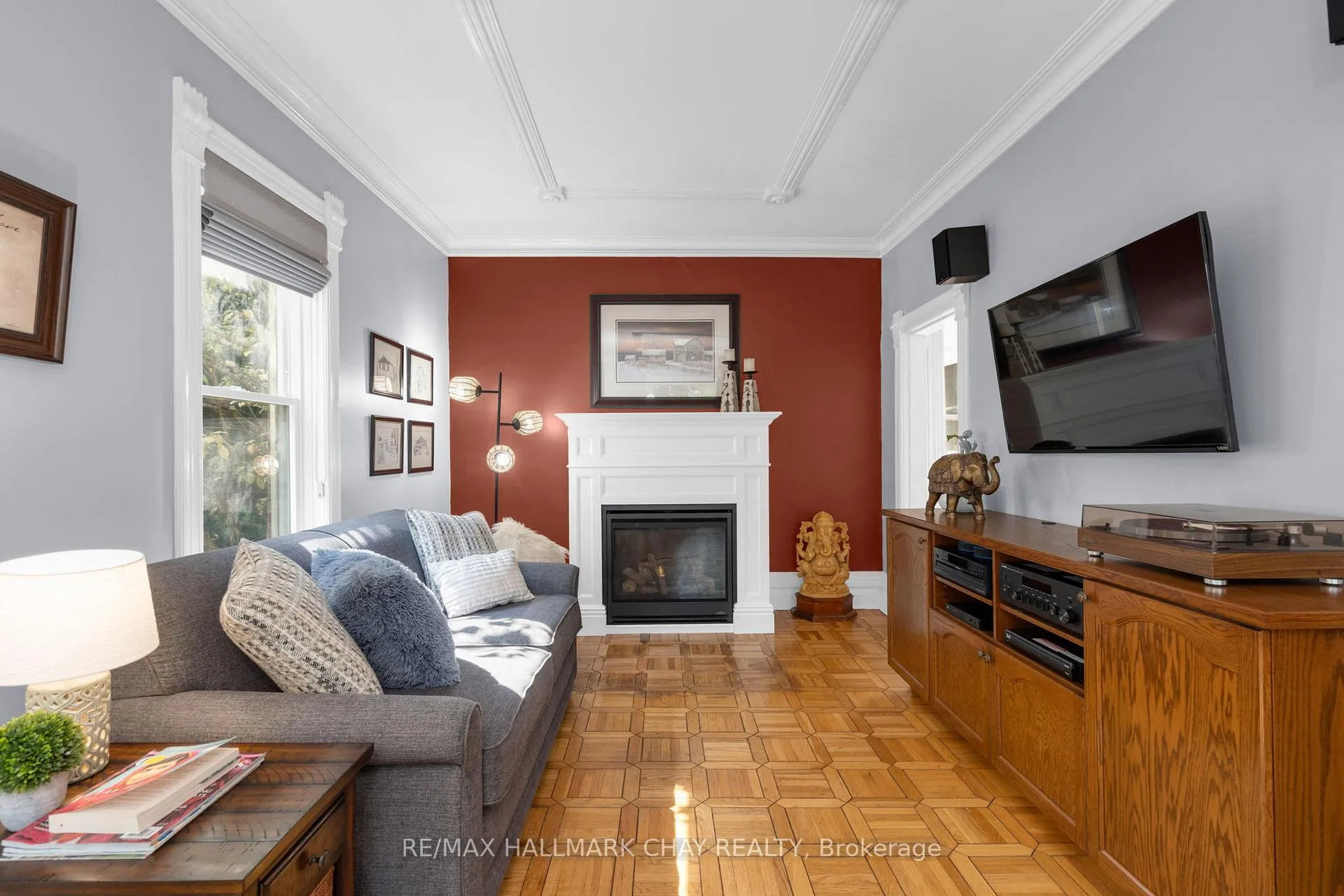 Photo 10 of 4950 Penetanguishene Road, Springwater, Hillsdale — HOMEH