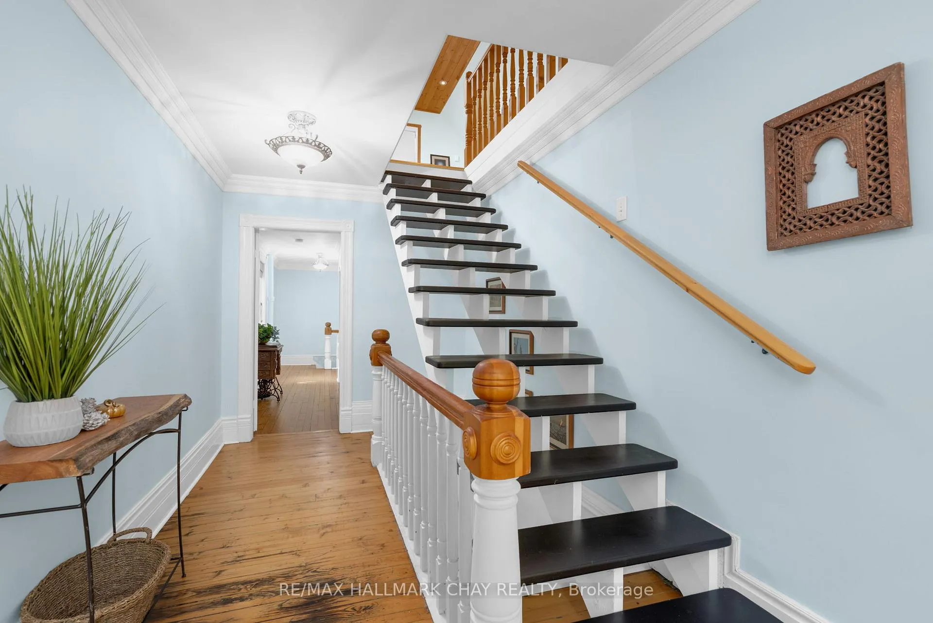 Photo 33 of 4950 Penetanguishene Road, Springwater, Hillsdale — HOMEH