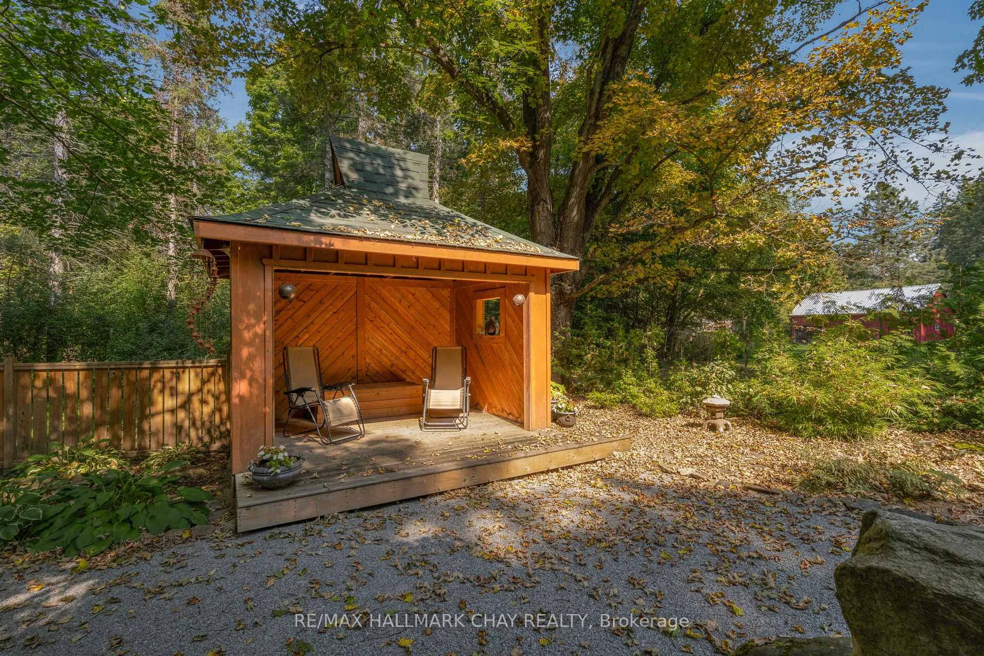 Photo 35 of 4950 Penetanguishene Road, Springwater, Hillsdale — HOMEH