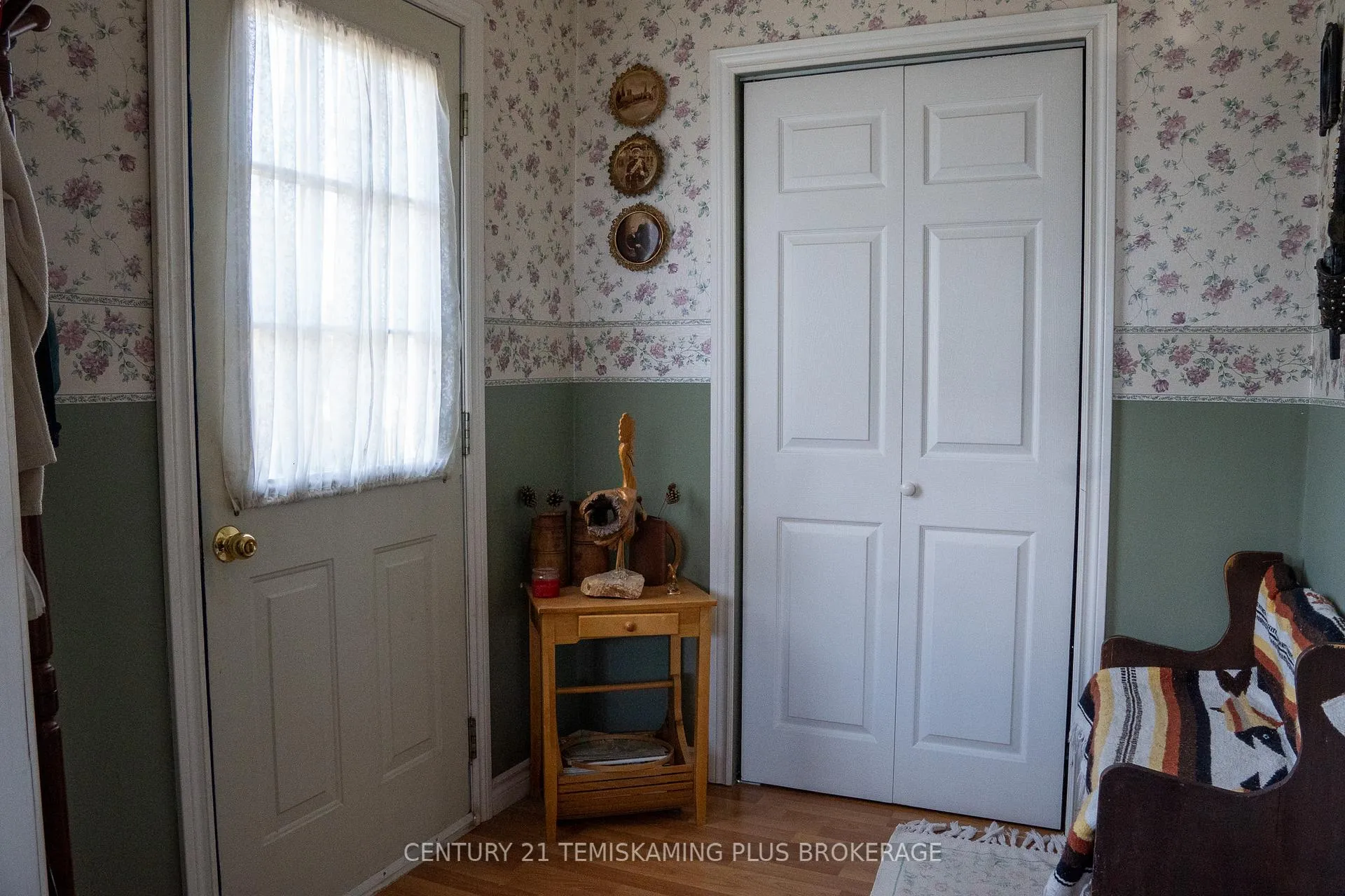 Photo 5 of 26 Hillcrest Drive, Temagami — HOMEH
