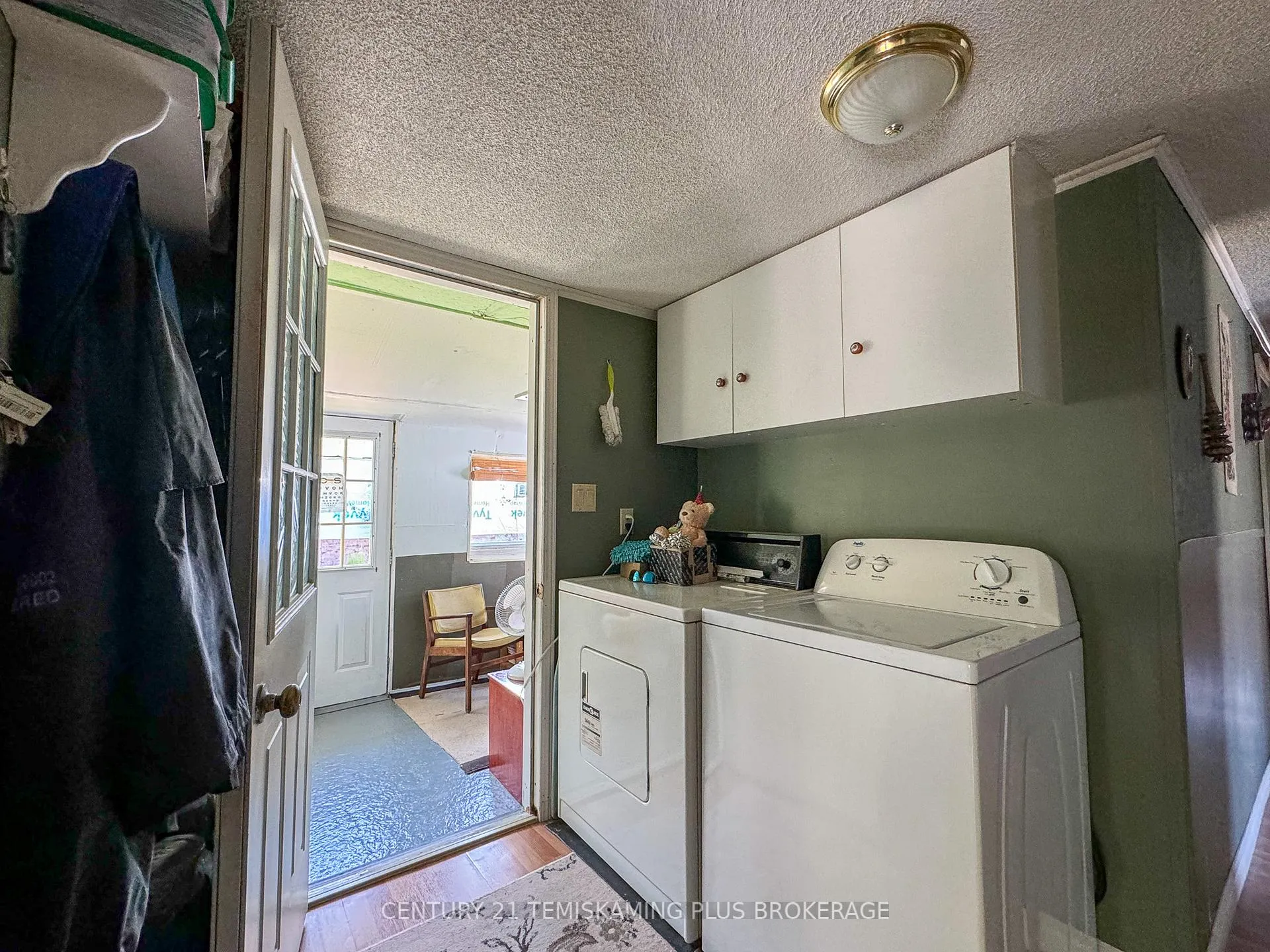 Photo 12 of 26 Hillcrest Drive, Temagami — HOMEH