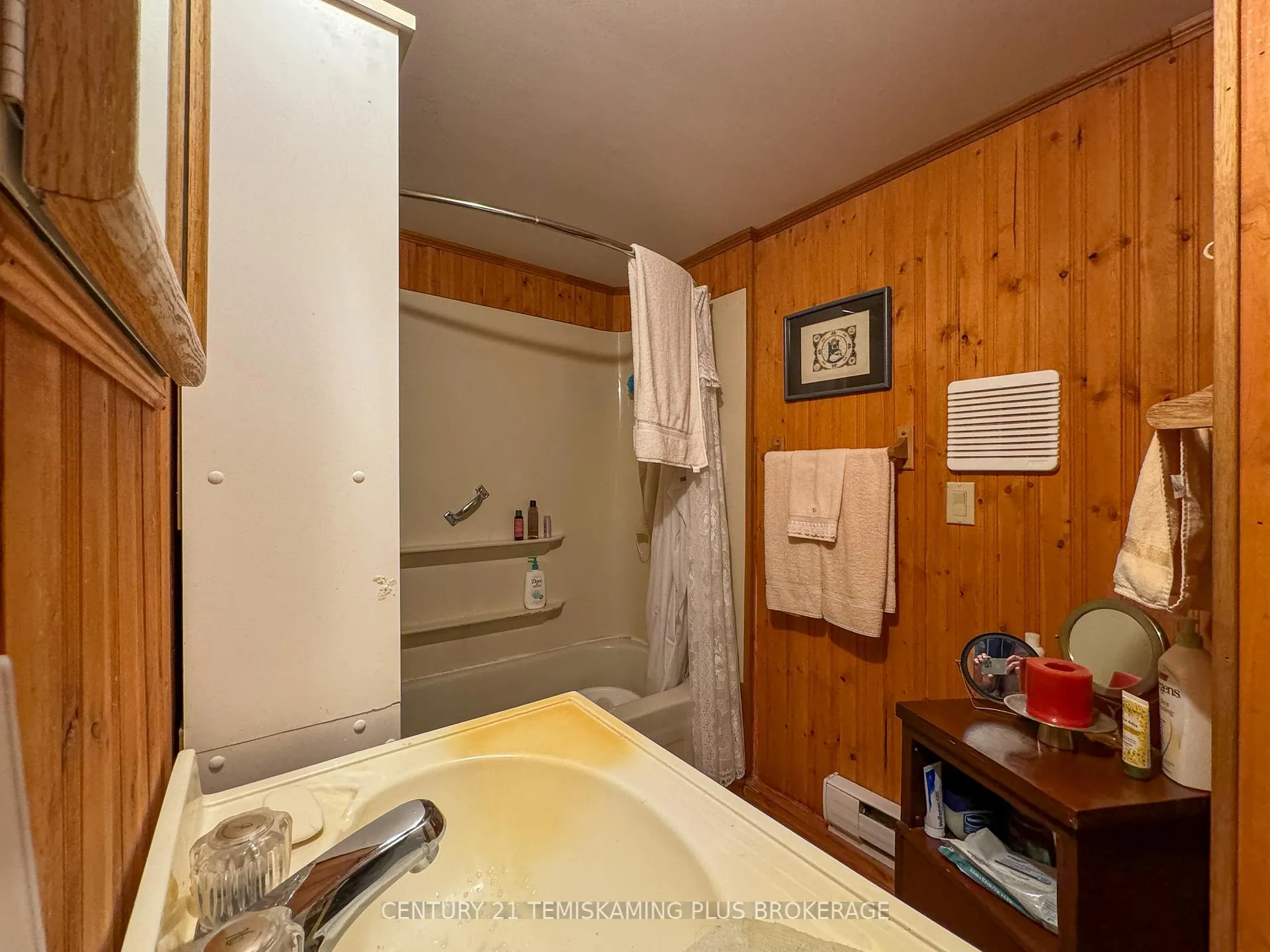 Photo 13 of 26 Hillcrest Drive, Temagami — HOMEH