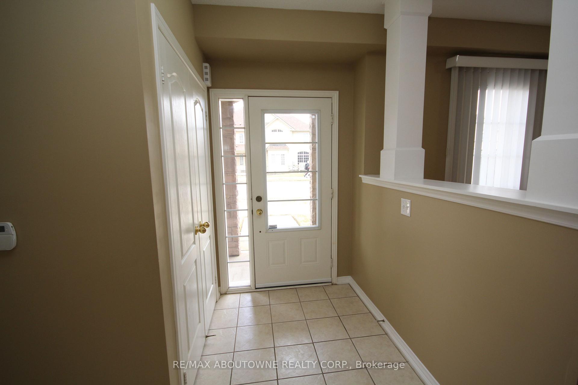 Photo 5 of 4248 Thomas Alton Boulevard, Burlington, Alton — HOMEH