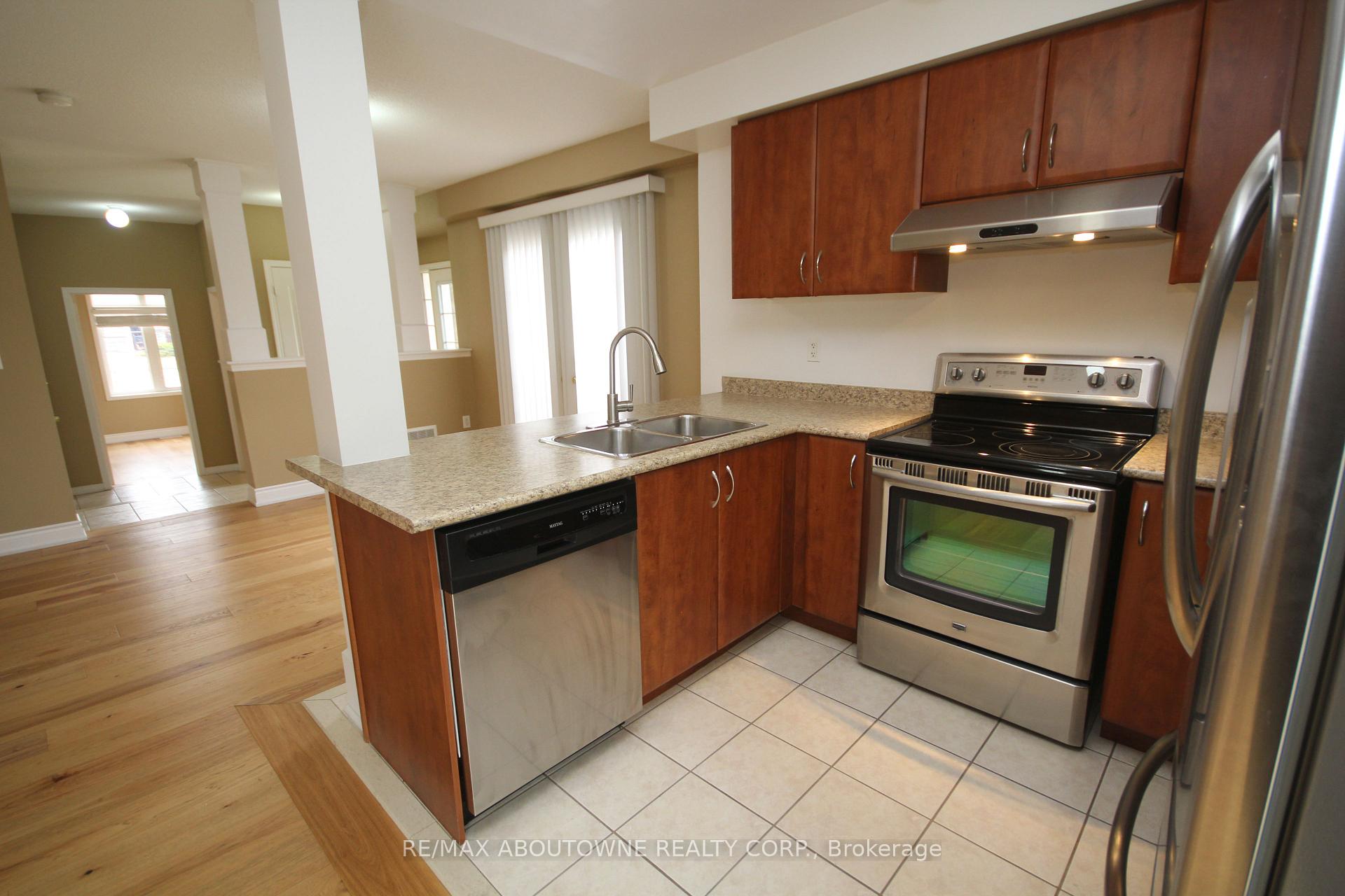 Photo 12 of 4248 Thomas Alton Boulevard, Burlington, Alton — HOMEH