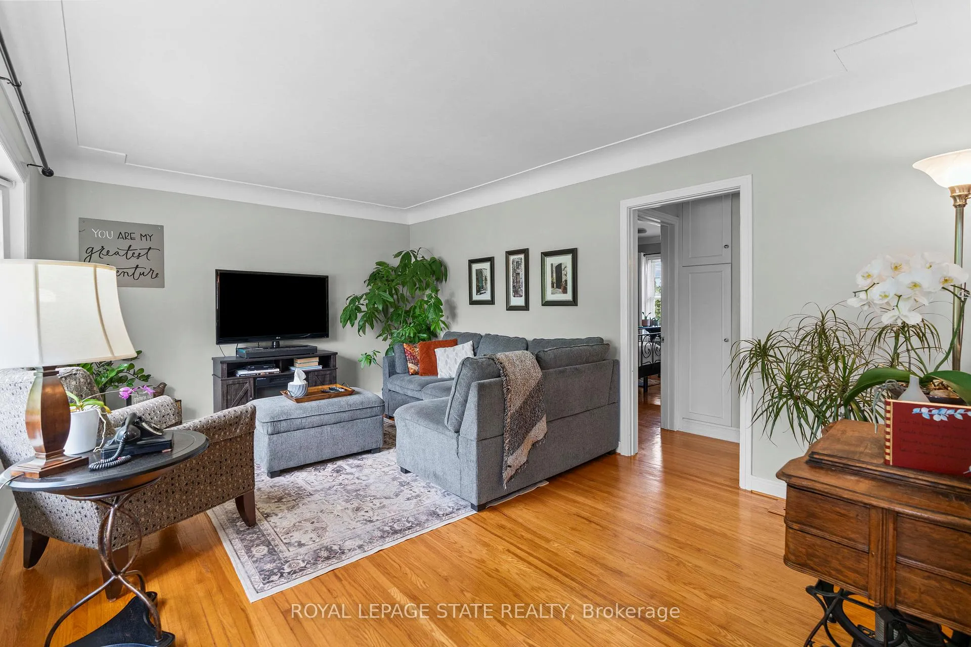 Photo 17 of 11 Barnett Court, Hamilton, Huntington — HOMEH