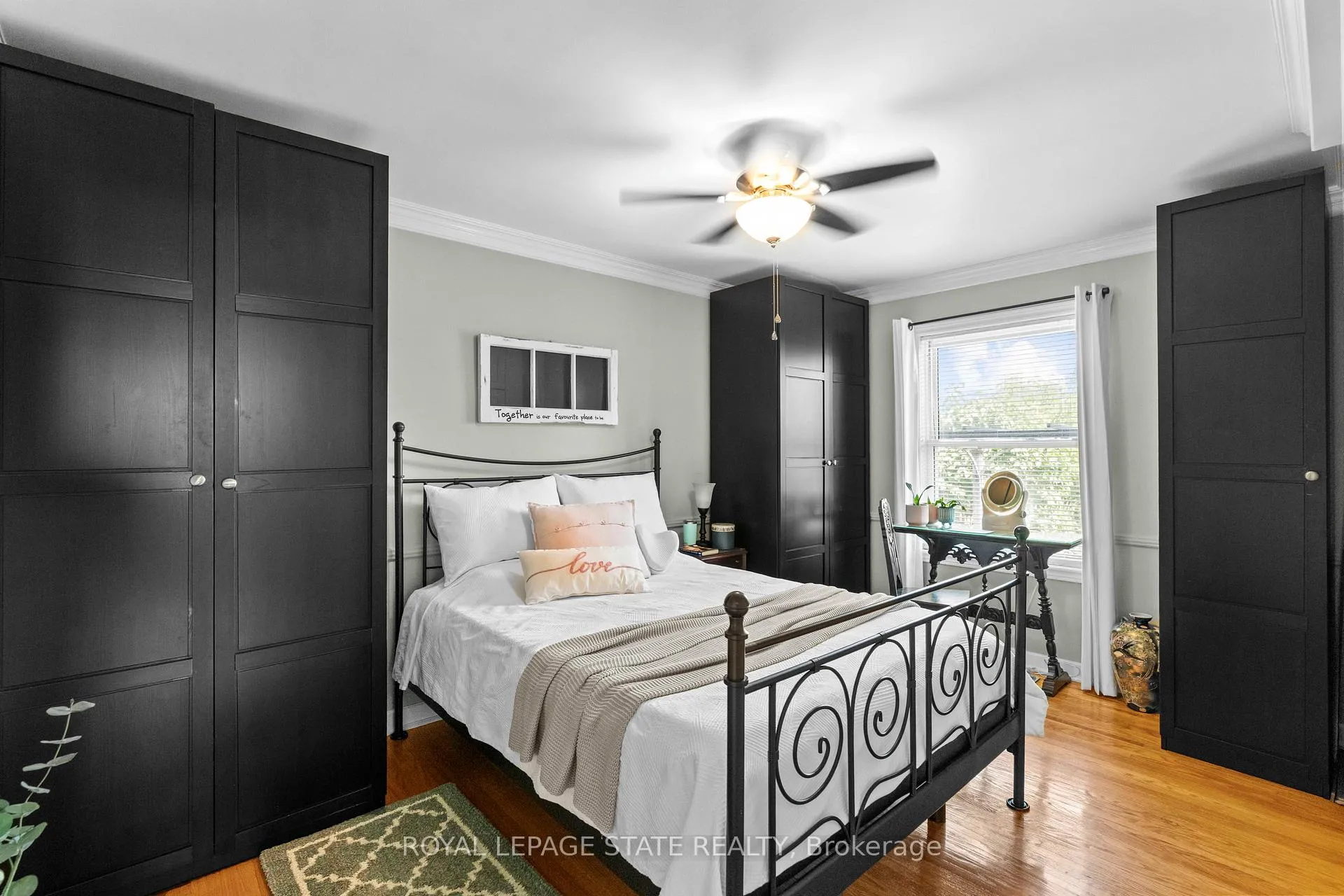 Photo 20 of 11 Barnett Court, Hamilton, Huntington — HOMEH