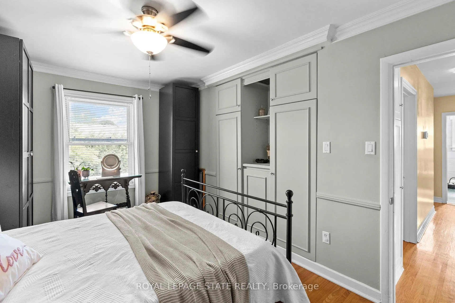 Photo 22 of 11 Barnett Court, Hamilton, Huntington — HOMEH