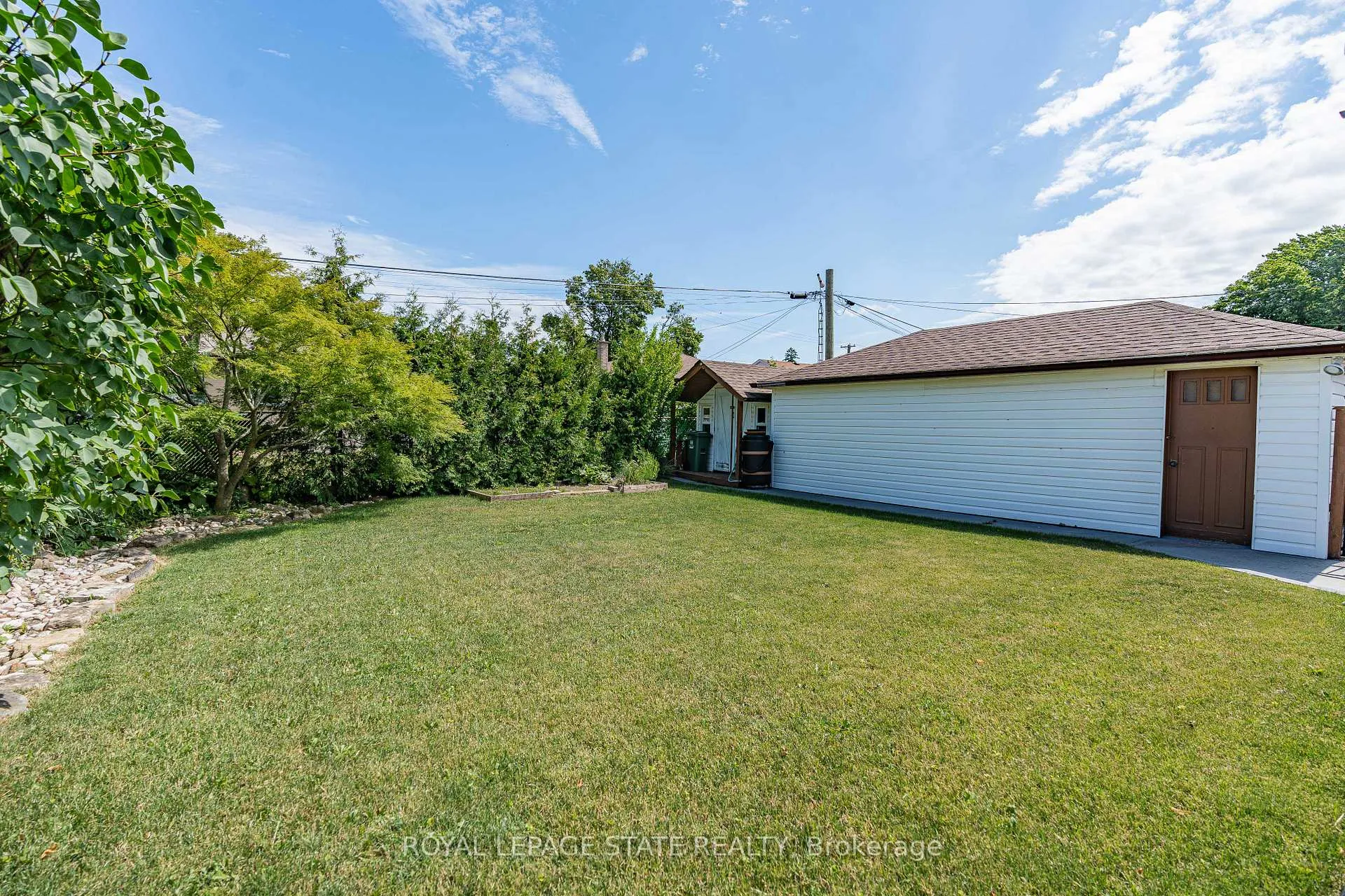 Photo 41 of 11 Barnett Court, Hamilton, Huntington — HOMEH