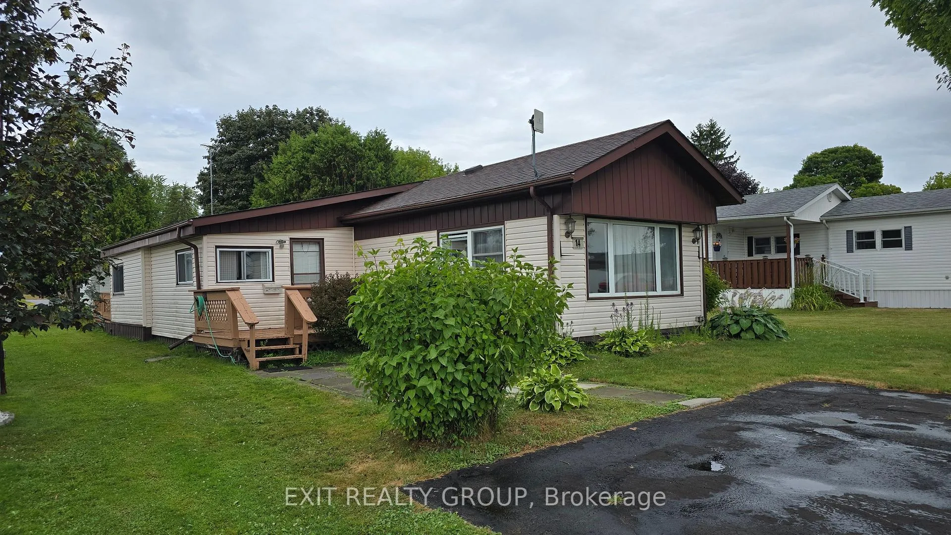 Photo 1 of 14 Killdeer Lane, Quinte West, Sidney Ward — HOMEH