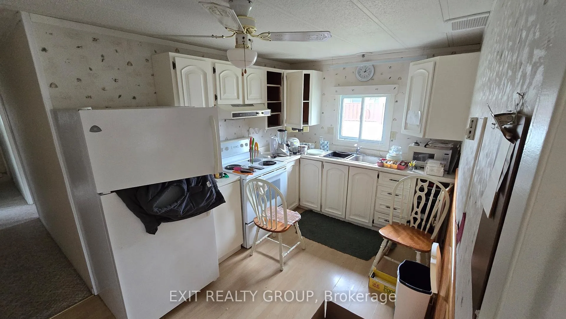 Photo 5 of 14 Killdeer Lane, Quinte West, Sidney Ward — HOMEH
