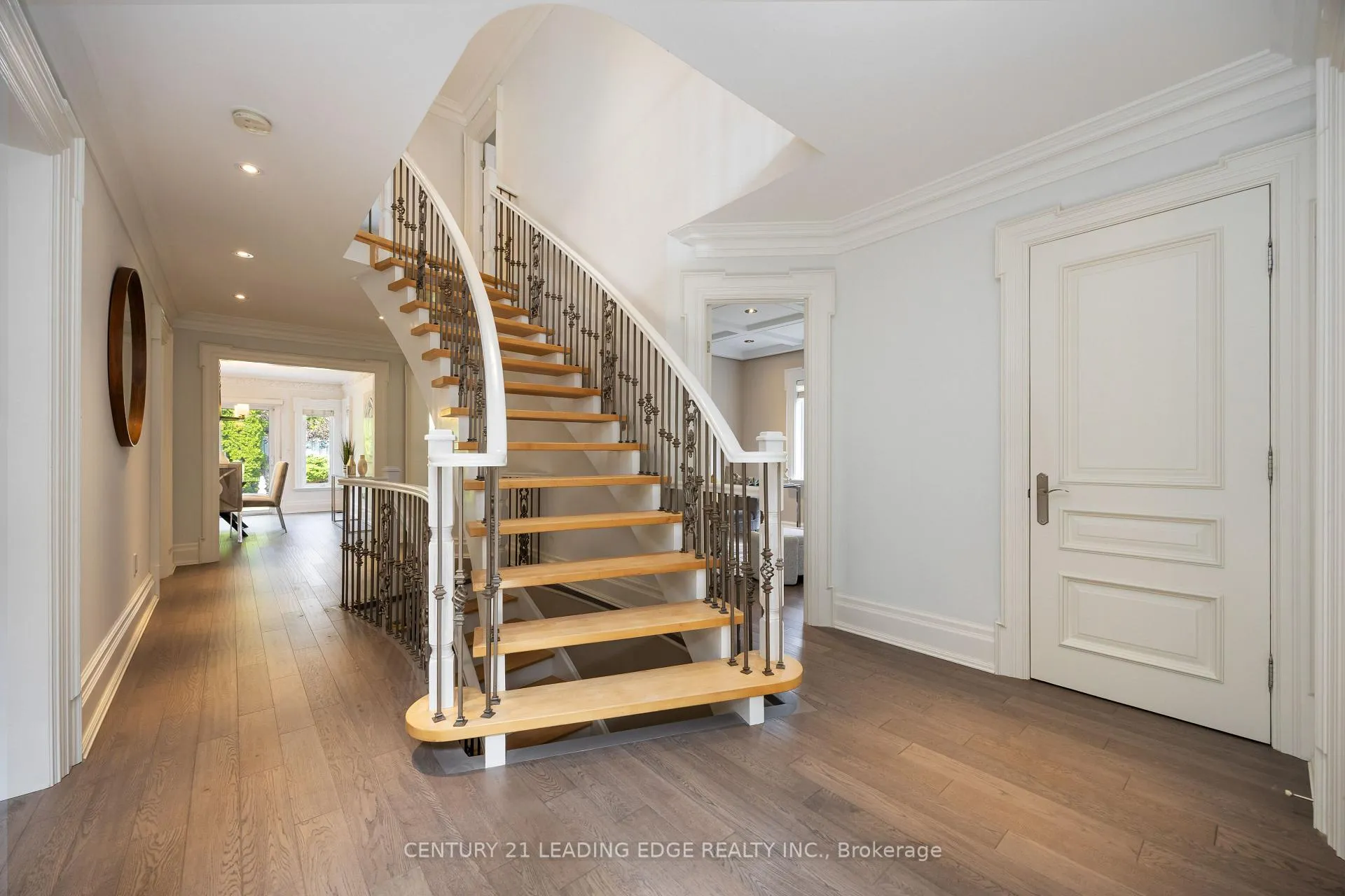 Photo 6 of 106 Noble Prince Place, Vaughan, Sonoma Heights — HOMEH