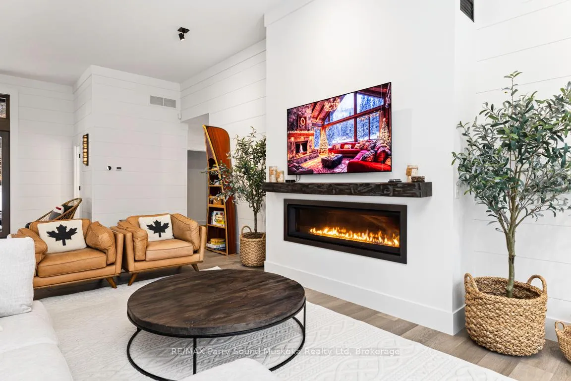 Photo 8 of 309 141 Highway, Seguin — HOMEH