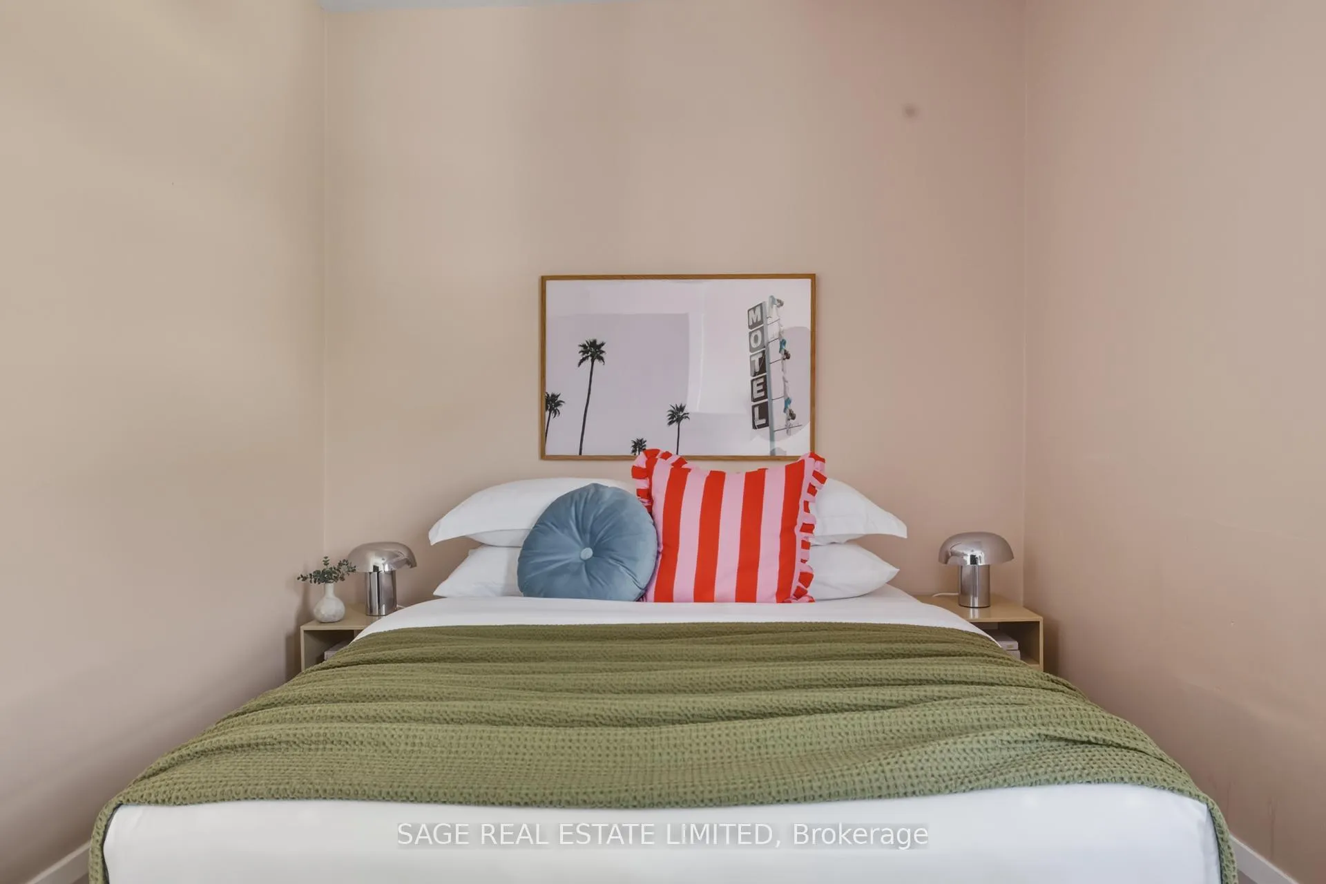Photo 19 of 193 Gainsborough Road, Toronto, Woodbine Corridor — HOMEH