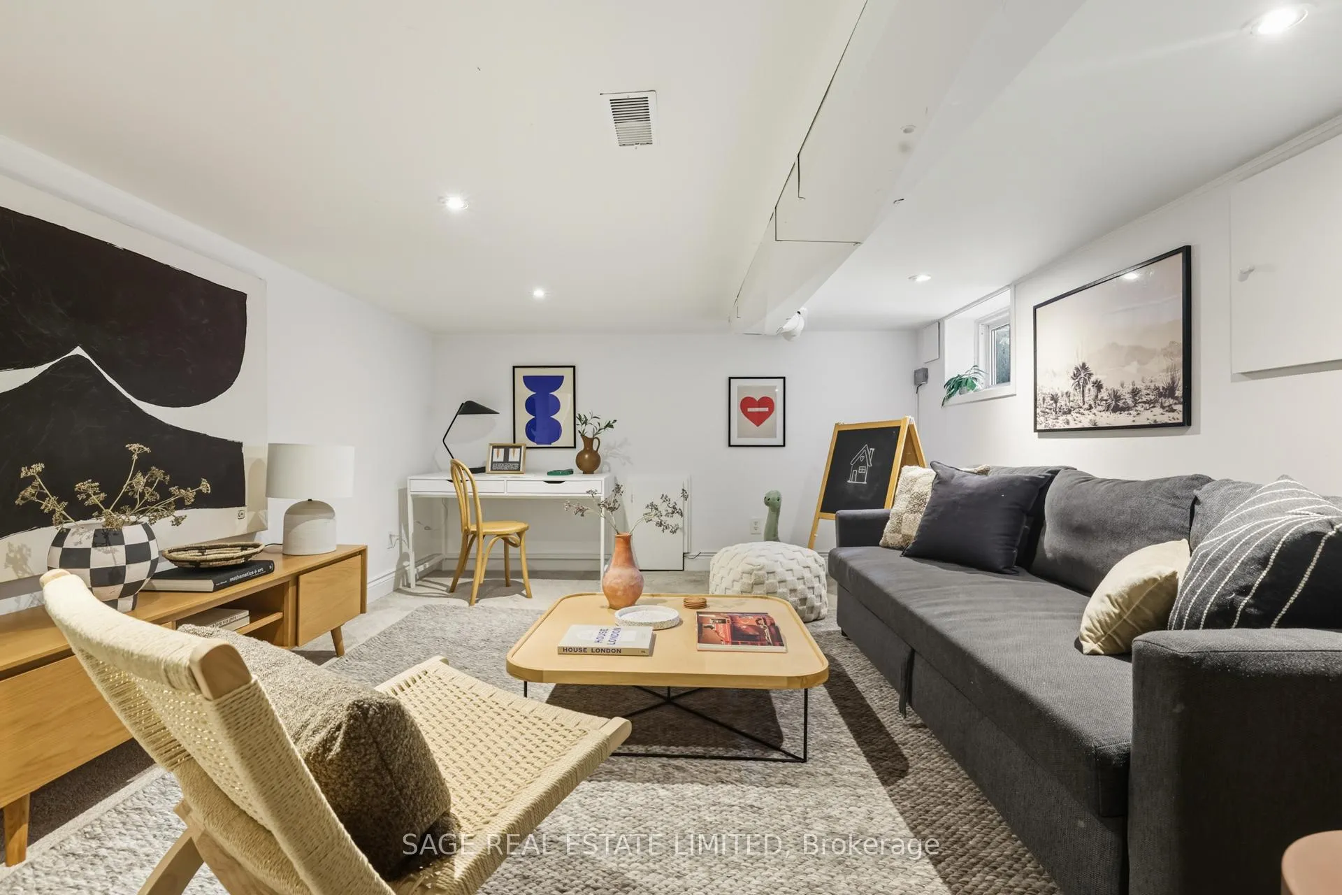Photo 25 of 193 Gainsborough Road, Toronto, Woodbine Corridor — HOMEH