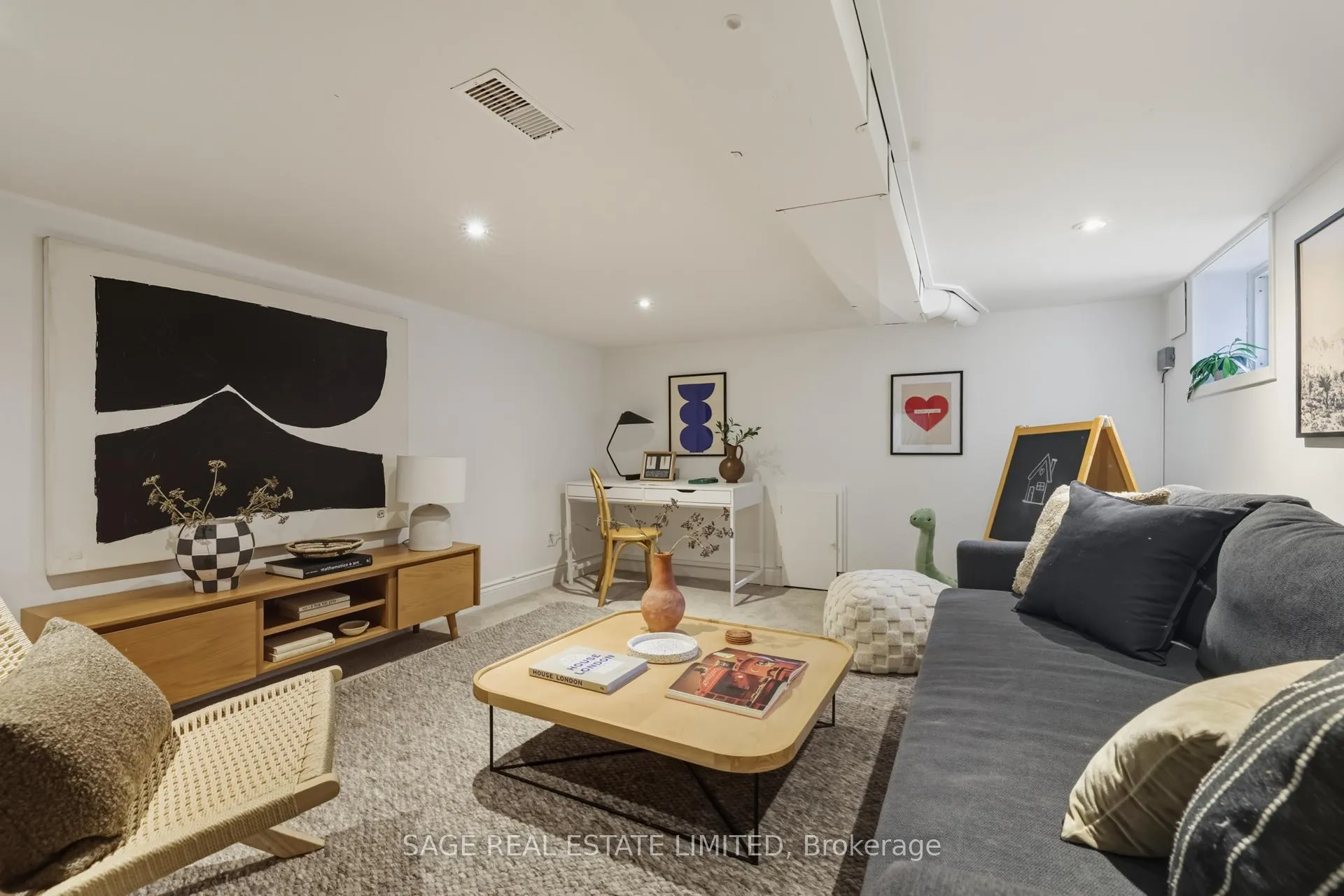 Photo 26 of 193 Gainsborough Road, Toronto, Woodbine Corridor — HOMEH