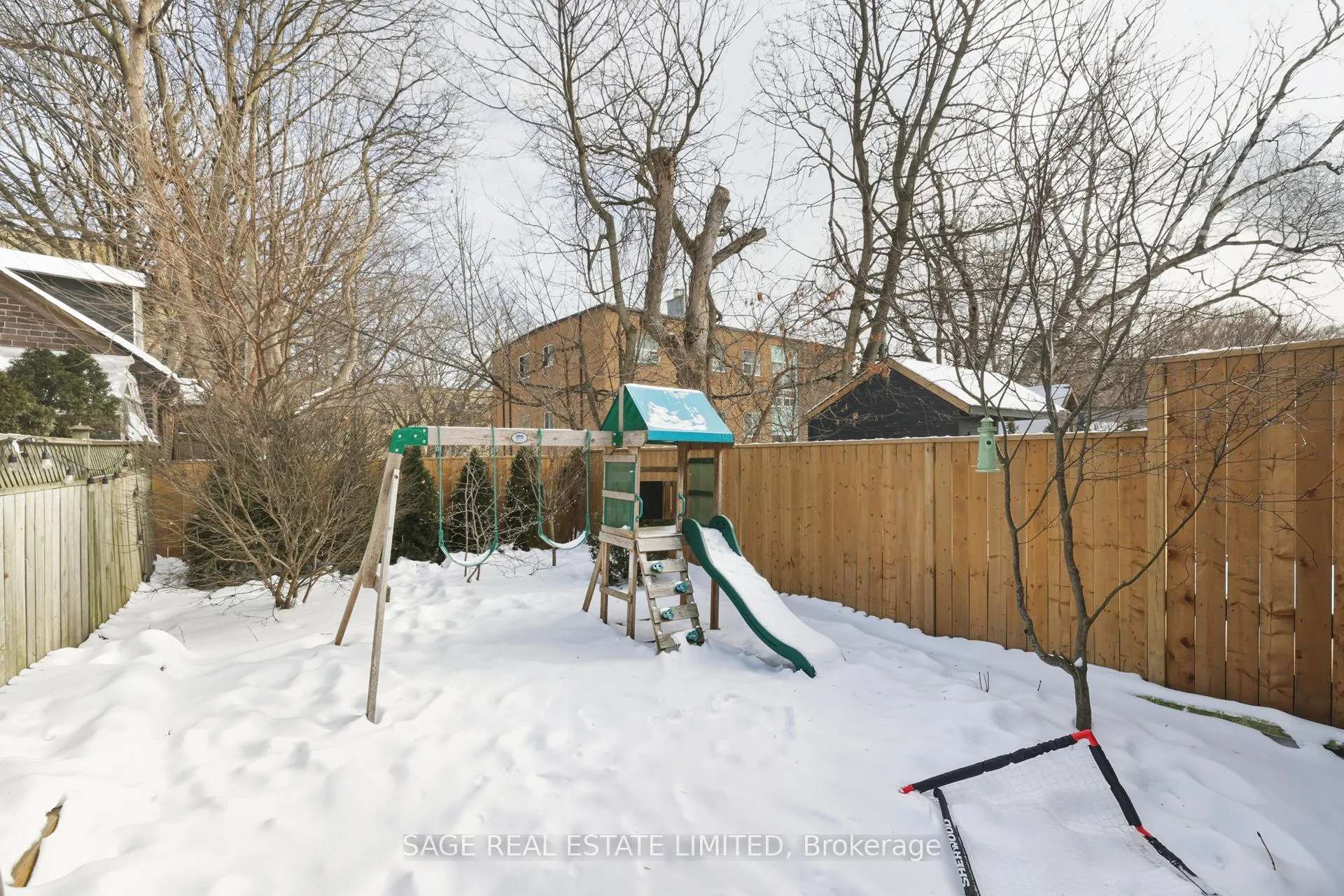 Photo 32 of 193 Gainsborough Road, Toronto, Woodbine Corridor — HOMEH