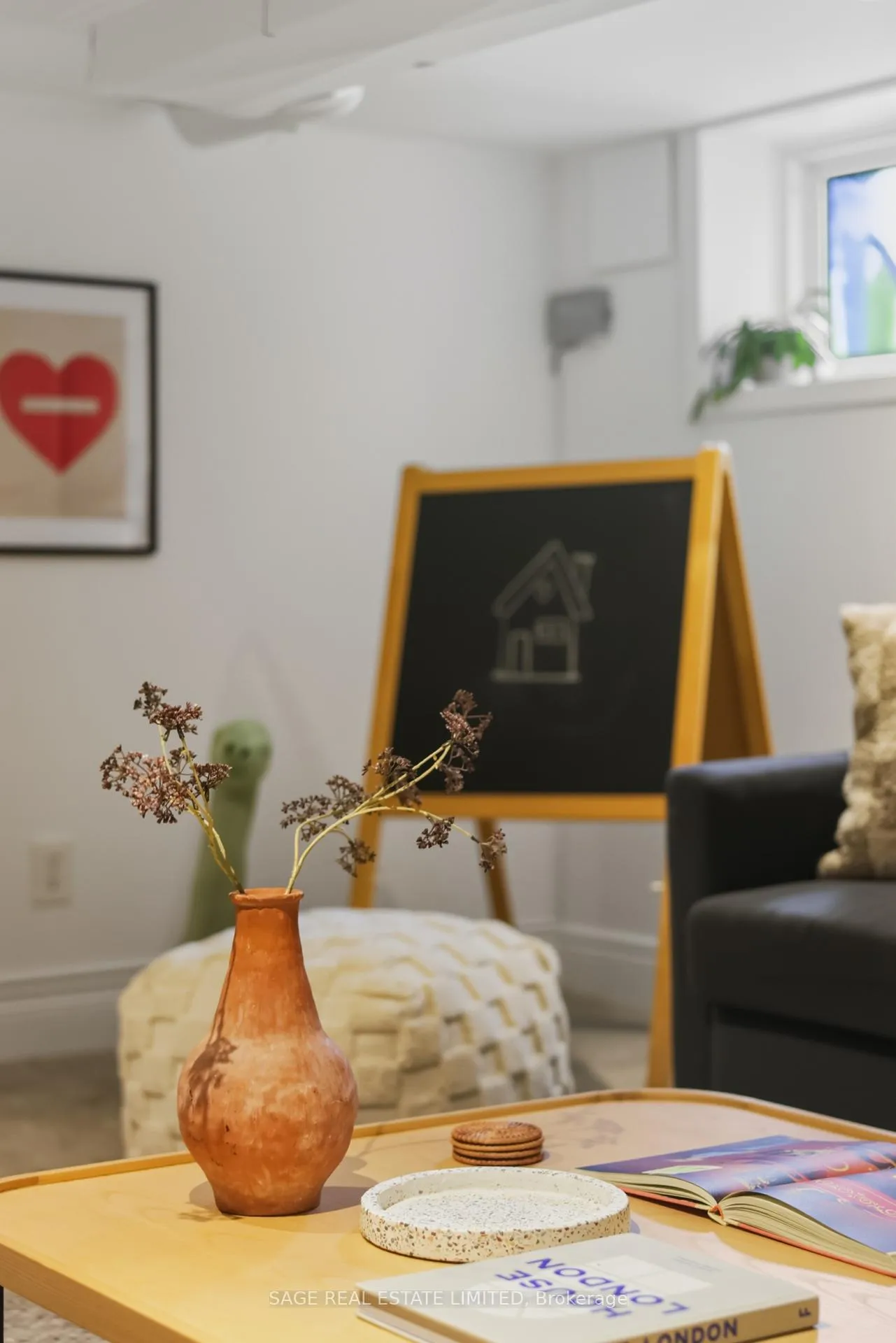 Photo 40 of 193 Gainsborough Road, Toronto, Woodbine Corridor — HOMEH