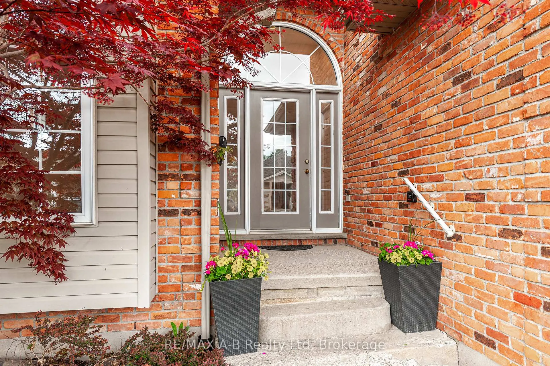 Photo 3 of 59 - 30 Eagle Drive, Stratford — HOMEH