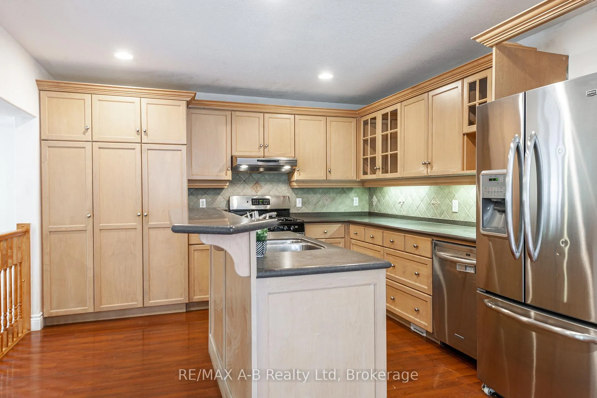 Photo 13 of 59 - 30 Eagle Drive, Stratford — HOMEH
