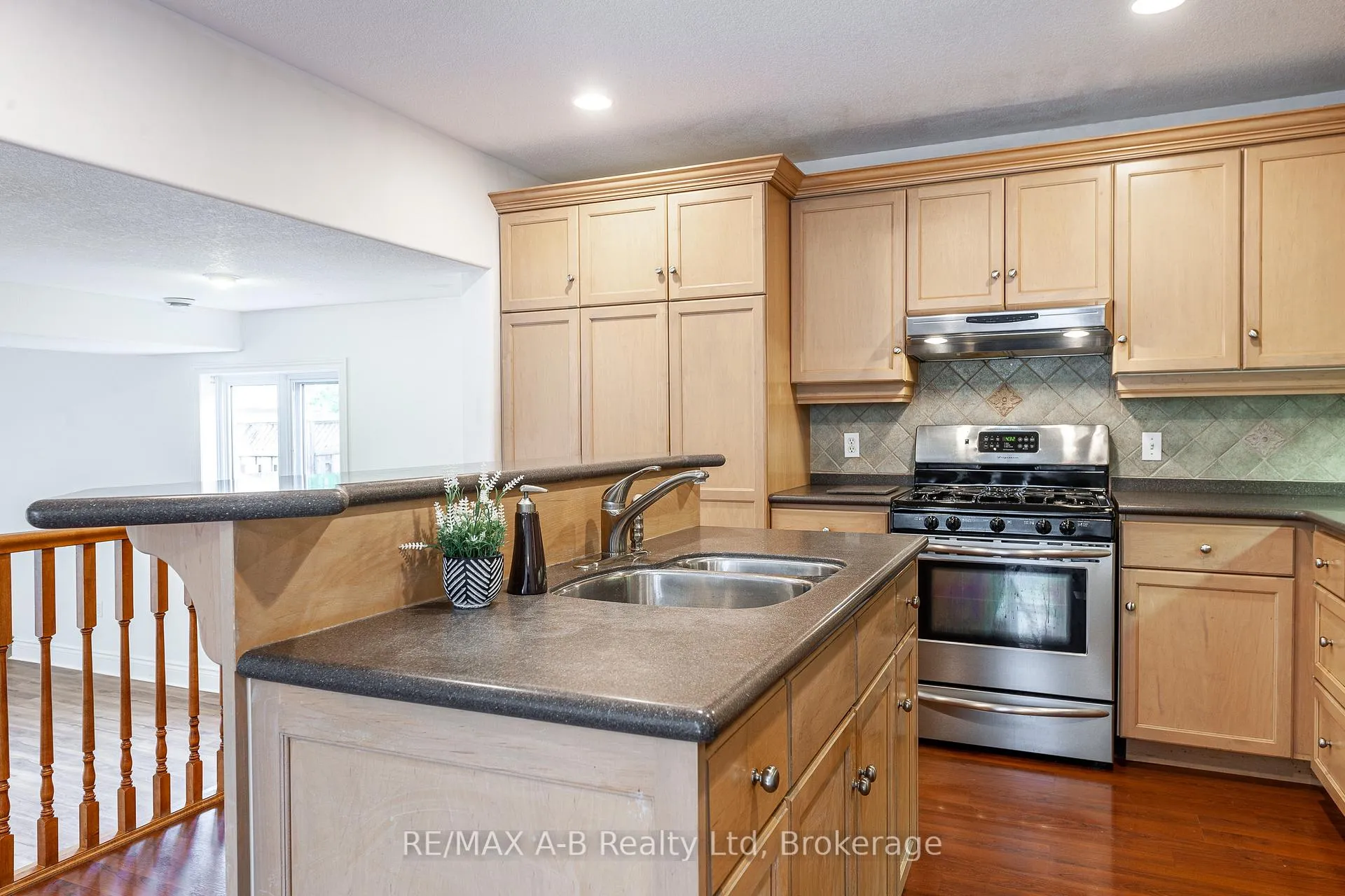 Photo 14 of 59 - 30 Eagle Drive, Stratford — HOMEH