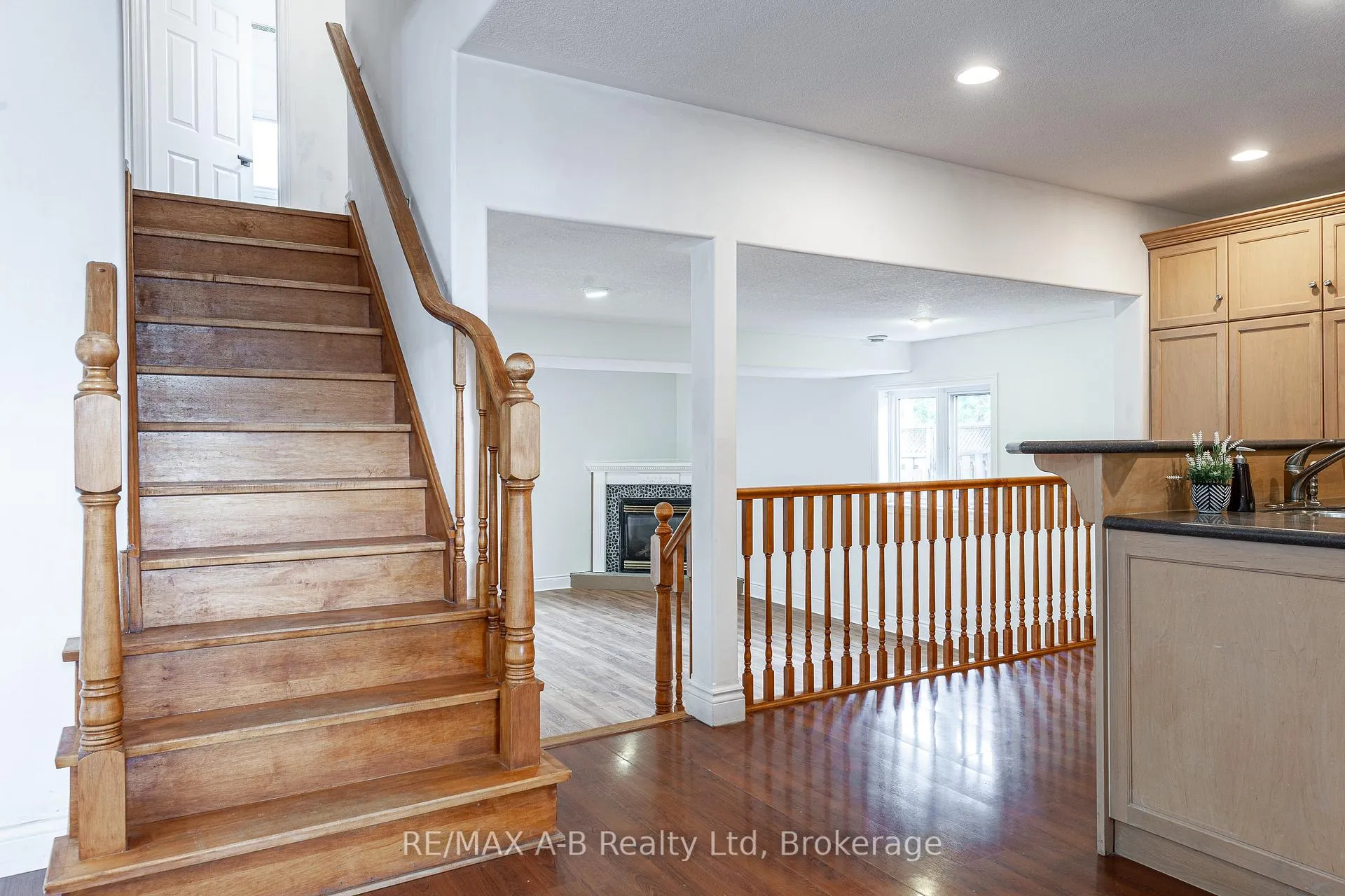 Photo 19 of 59 - 30 Eagle Drive, Stratford — HOMEH