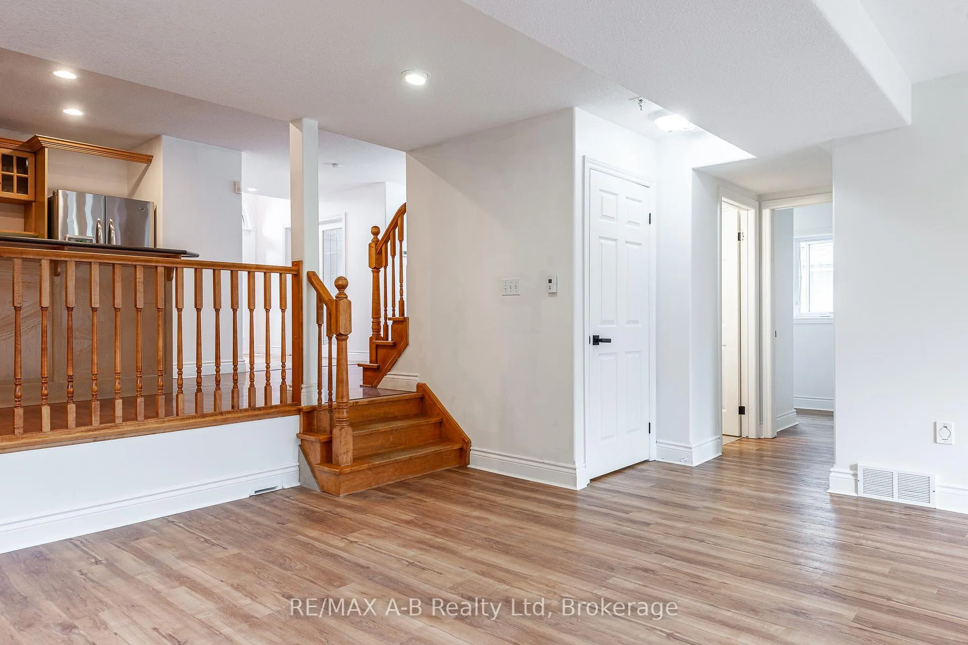 Photo 23 of 59 - 30 Eagle Drive, Stratford — HOMEH