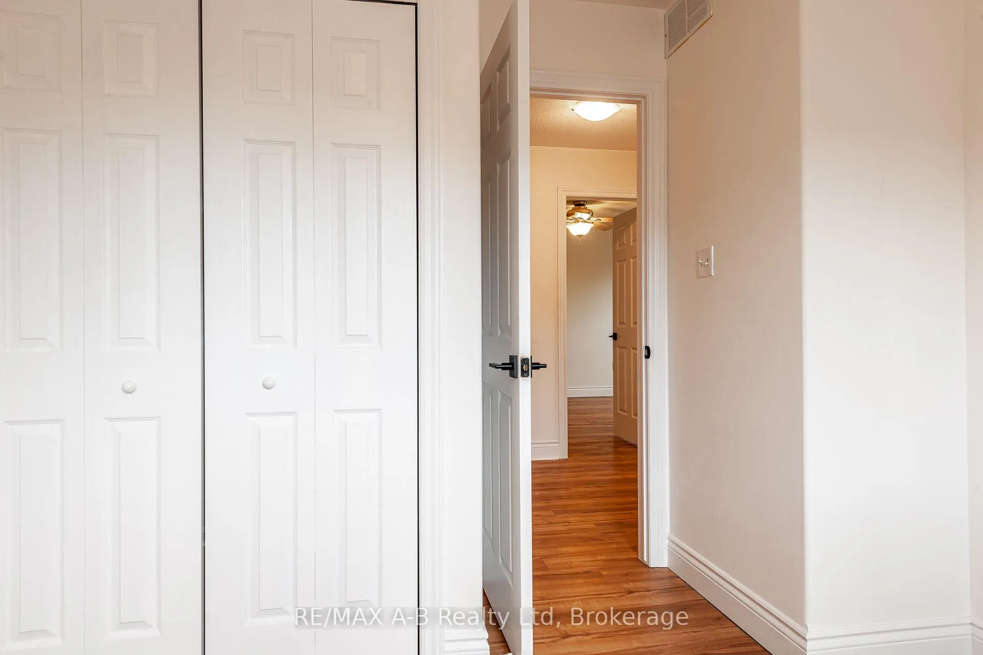 Photo 30 of 59 - 30 Eagle Drive, Stratford — HOMEH