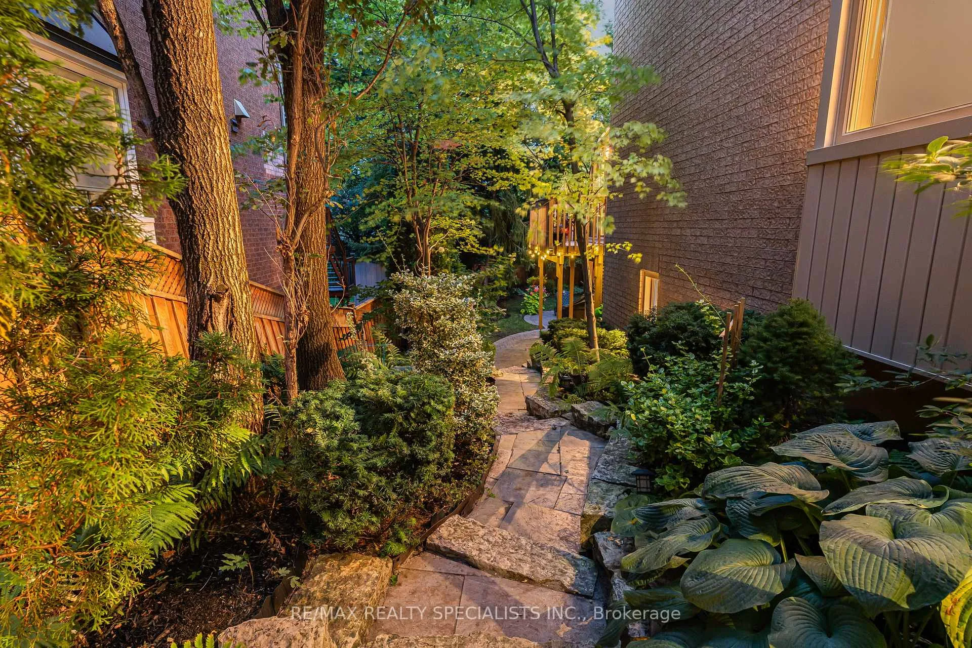 Photo 43 of 91 Silver Rose Crescent, Markham, Cachet — HOMEH