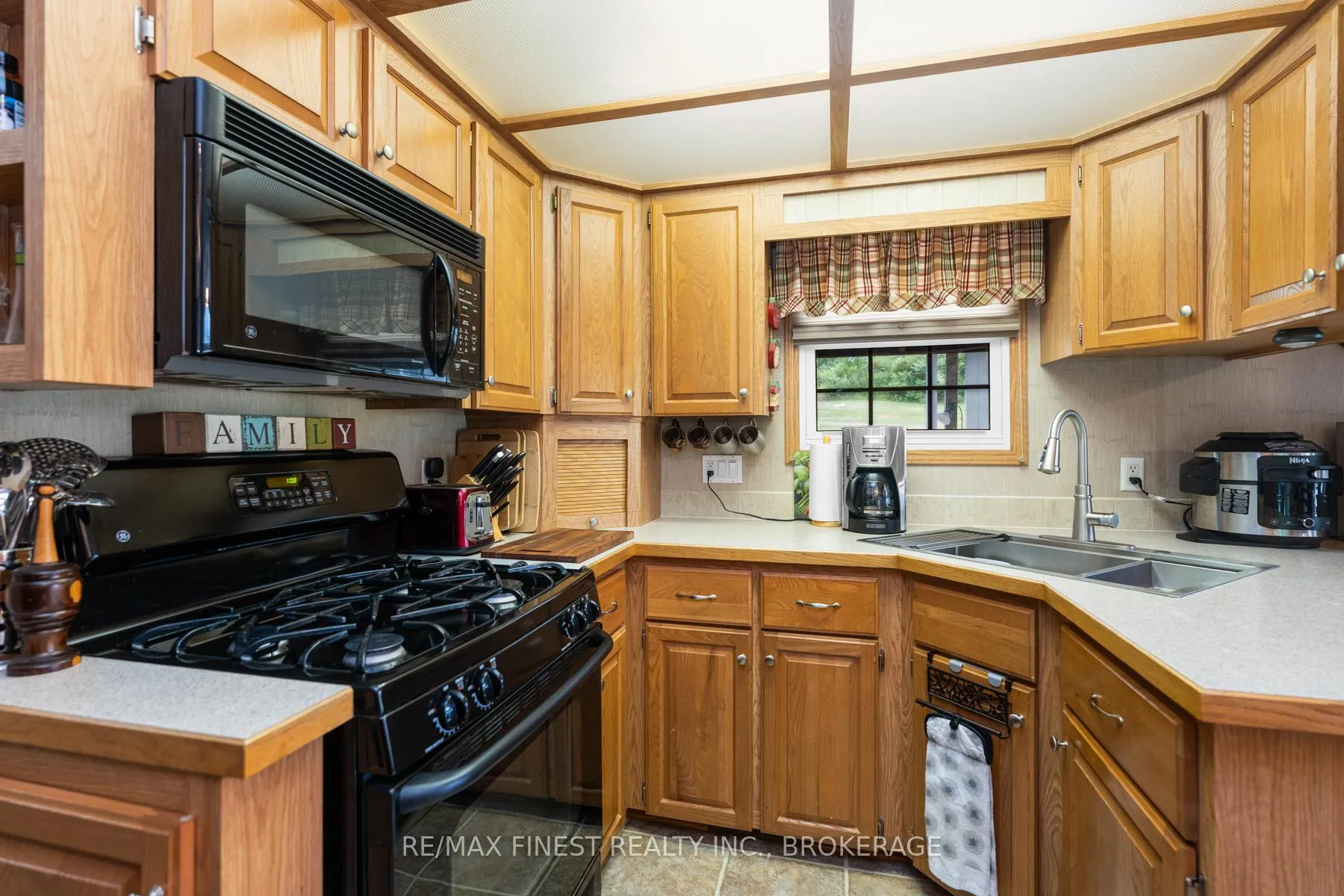 Photo 16 of 1096 Moon Road, Frontenac, Frontenac Centre — HOMEH