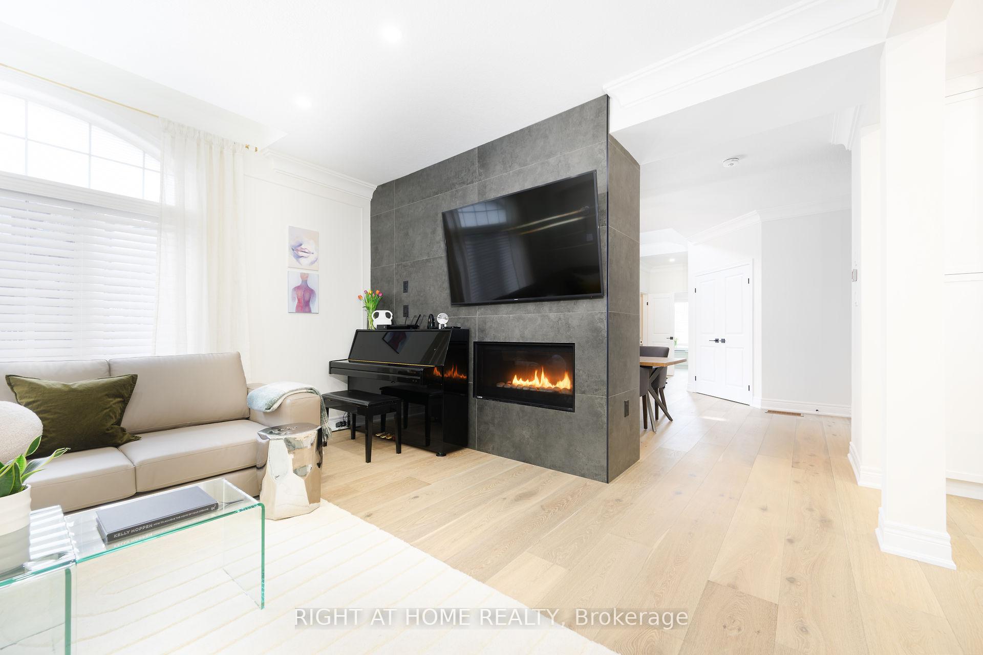 Photo 17 of Unit 9, 270 Main Street W, Grimsby, Grimsby West — HOMEH