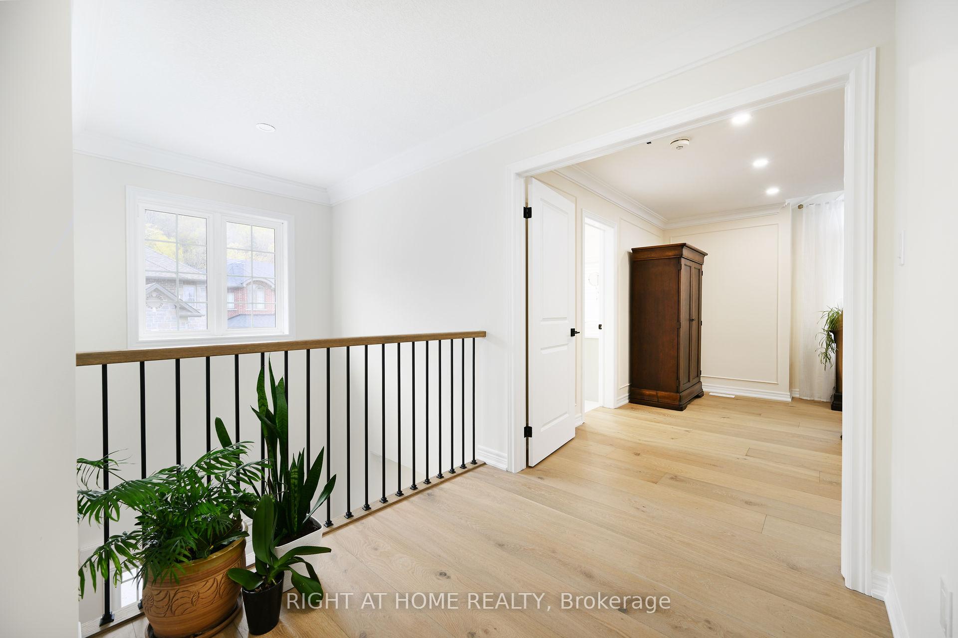 Photo 21 of Unit 9, 270 Main Street W, Grimsby, Grimsby West — HOMEH