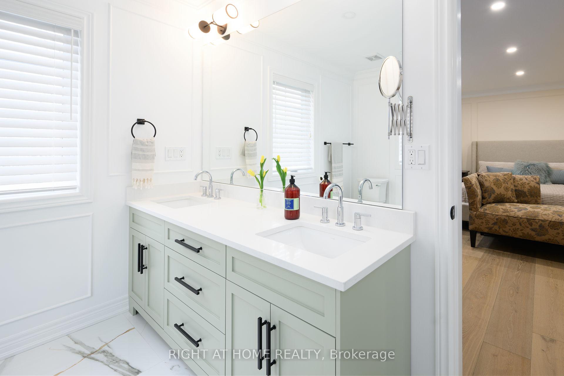 Photo 24 of Unit 9, 270 Main Street W, Grimsby, Grimsby West — HOMEH