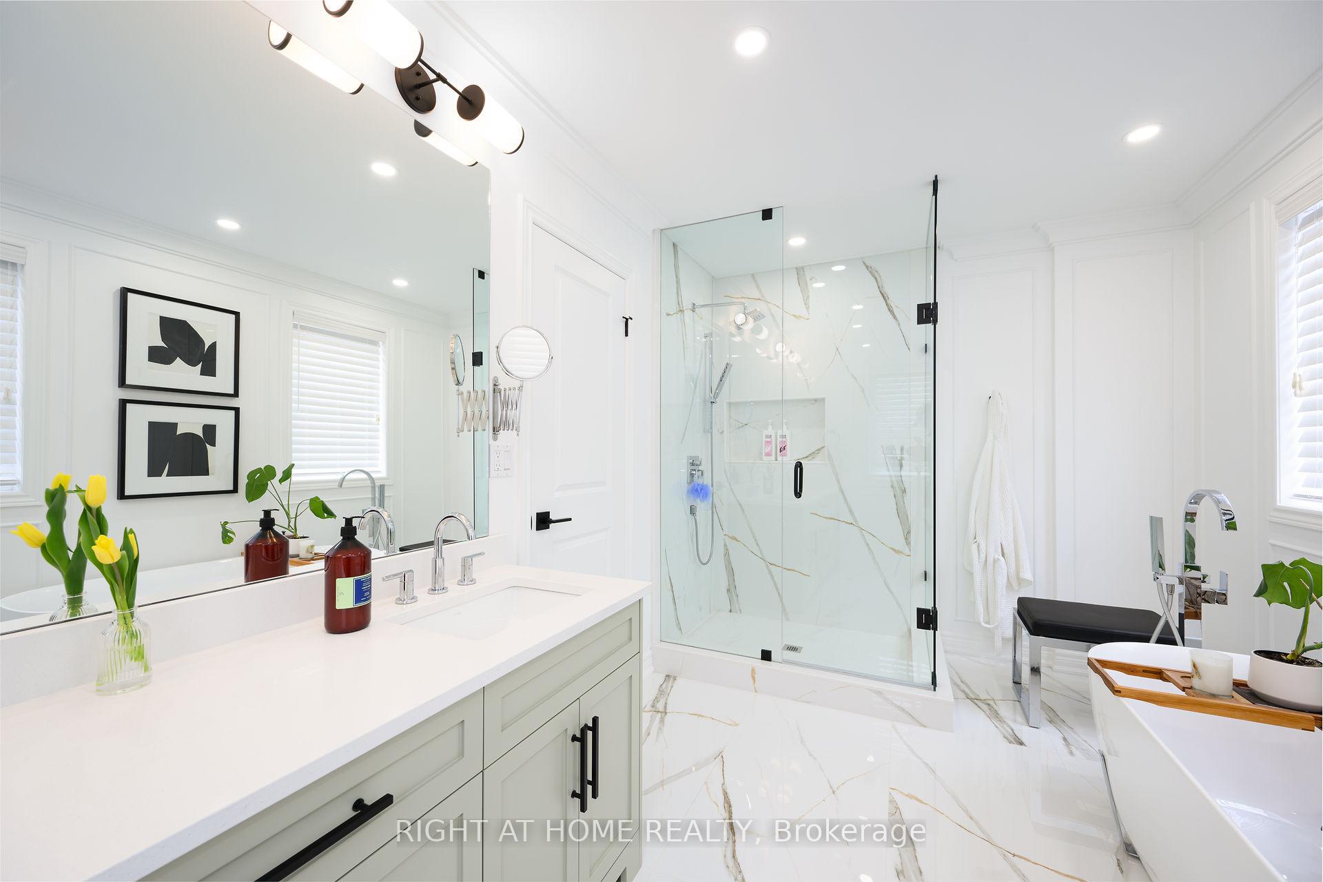 Photo 25 of Unit 9, 270 Main Street W, Grimsby, Grimsby West — HOMEH