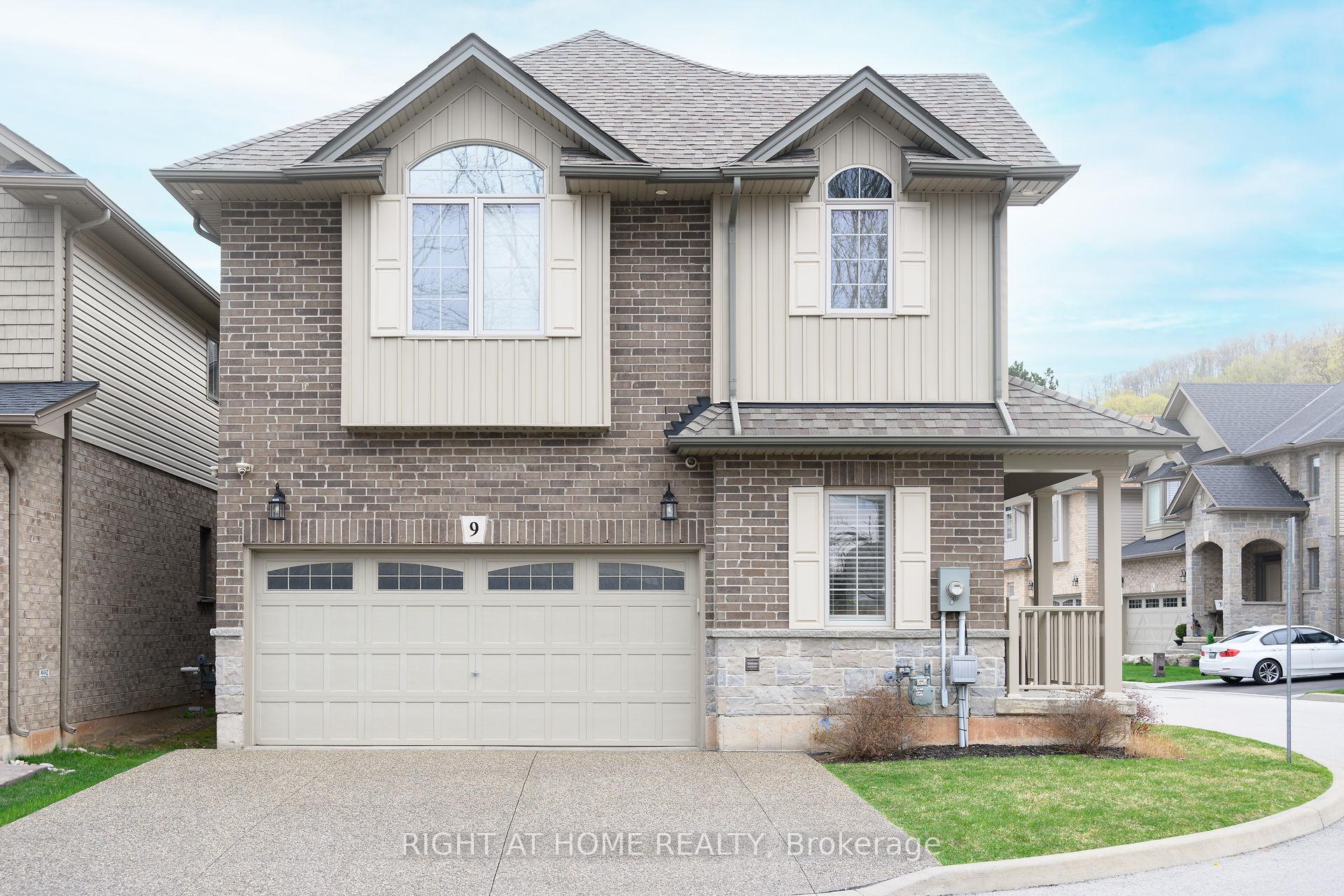 Photo 43 of Unit 9, 270 Main Street W, Grimsby, Grimsby West — HOMEH