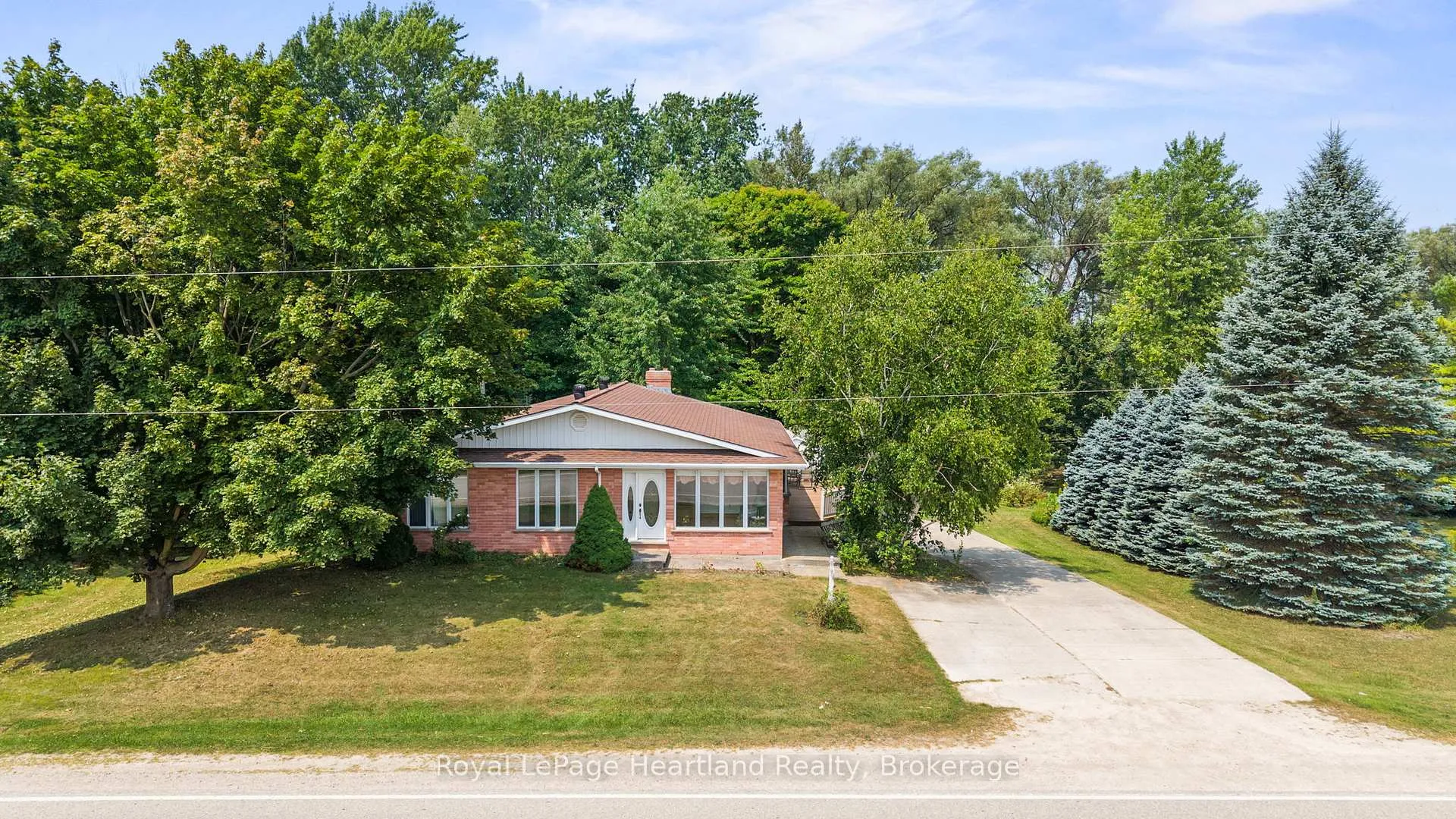 Photo 5 of 23 Mill Street E, Minto — HOMEH