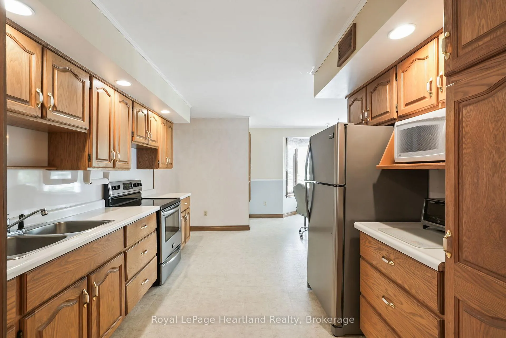 Photo 14 of 23 Mill Street E, Minto — HOMEH