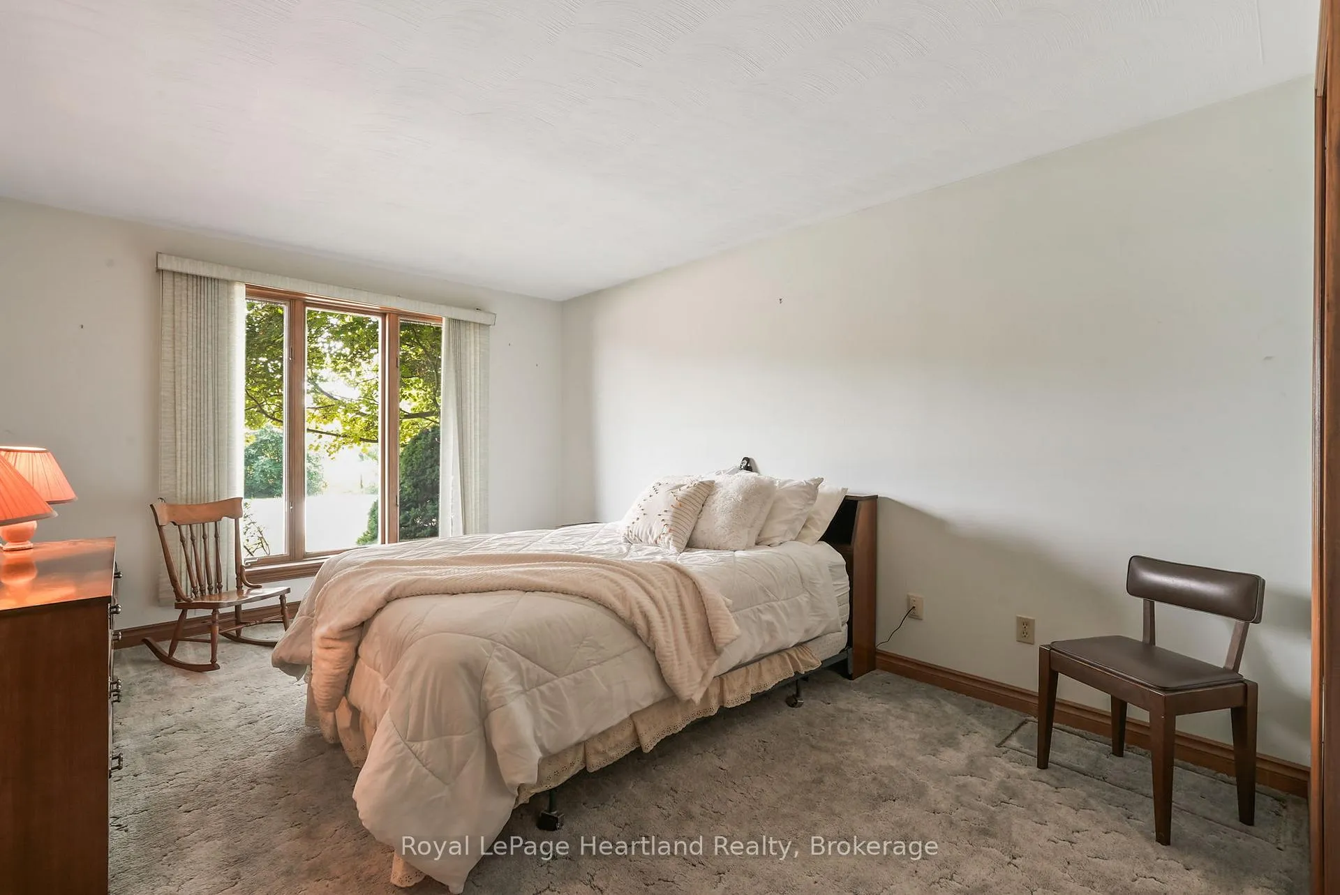 Photo 21 of 23 Mill Street E, Minto — HOMEH